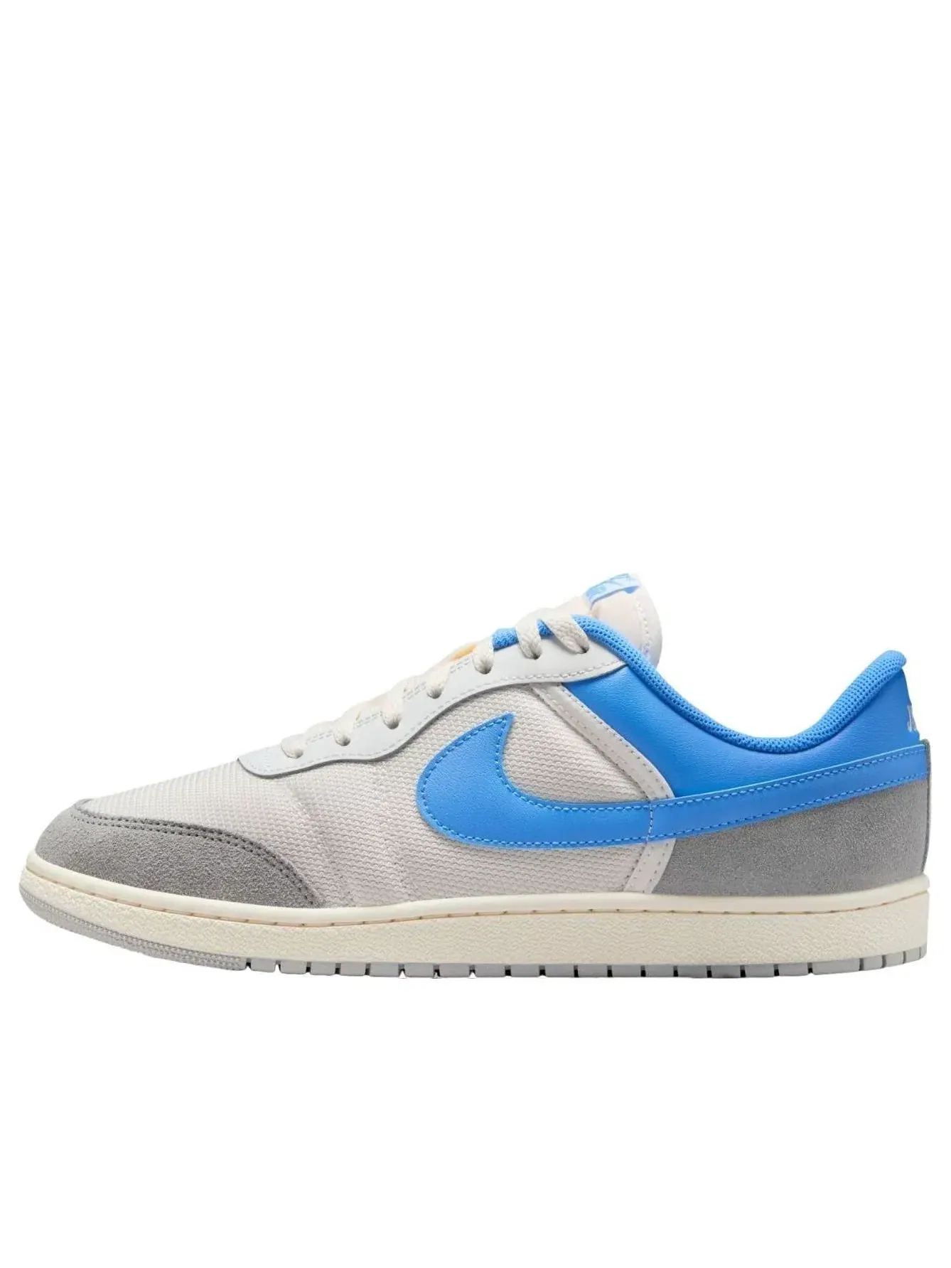 Кроссовки Air Jordan Skyline Low 'White Grey University Blue' IM2055-100 — изображение 1 из 6, серый