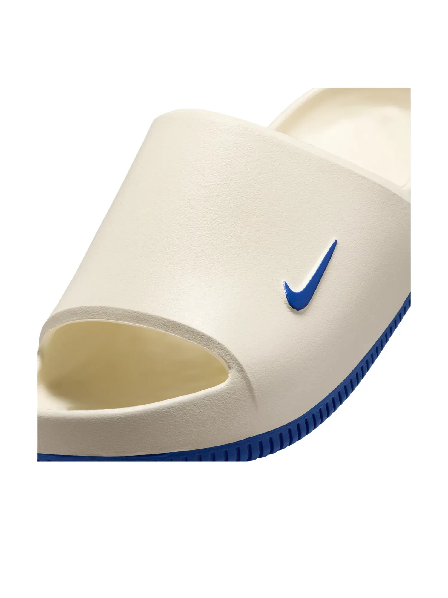 Шлепанцы Nike Calm Slides 'Kentucky' IM3251-100 — изображение 5 из 6, бежевый