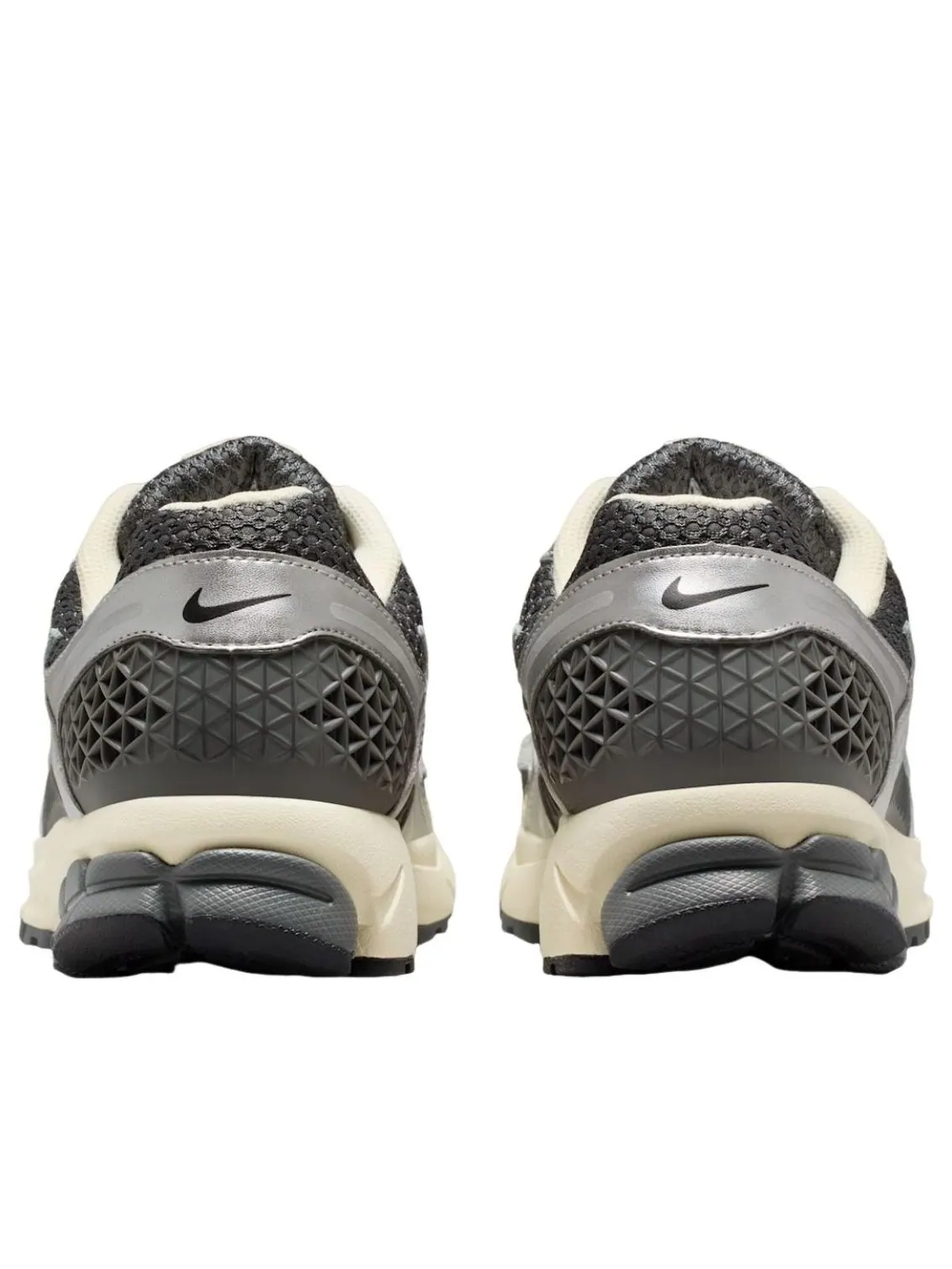 Кроссовки Nike Air Zoom Vomero 5 'Iron Grey' — изображение 4 из 5