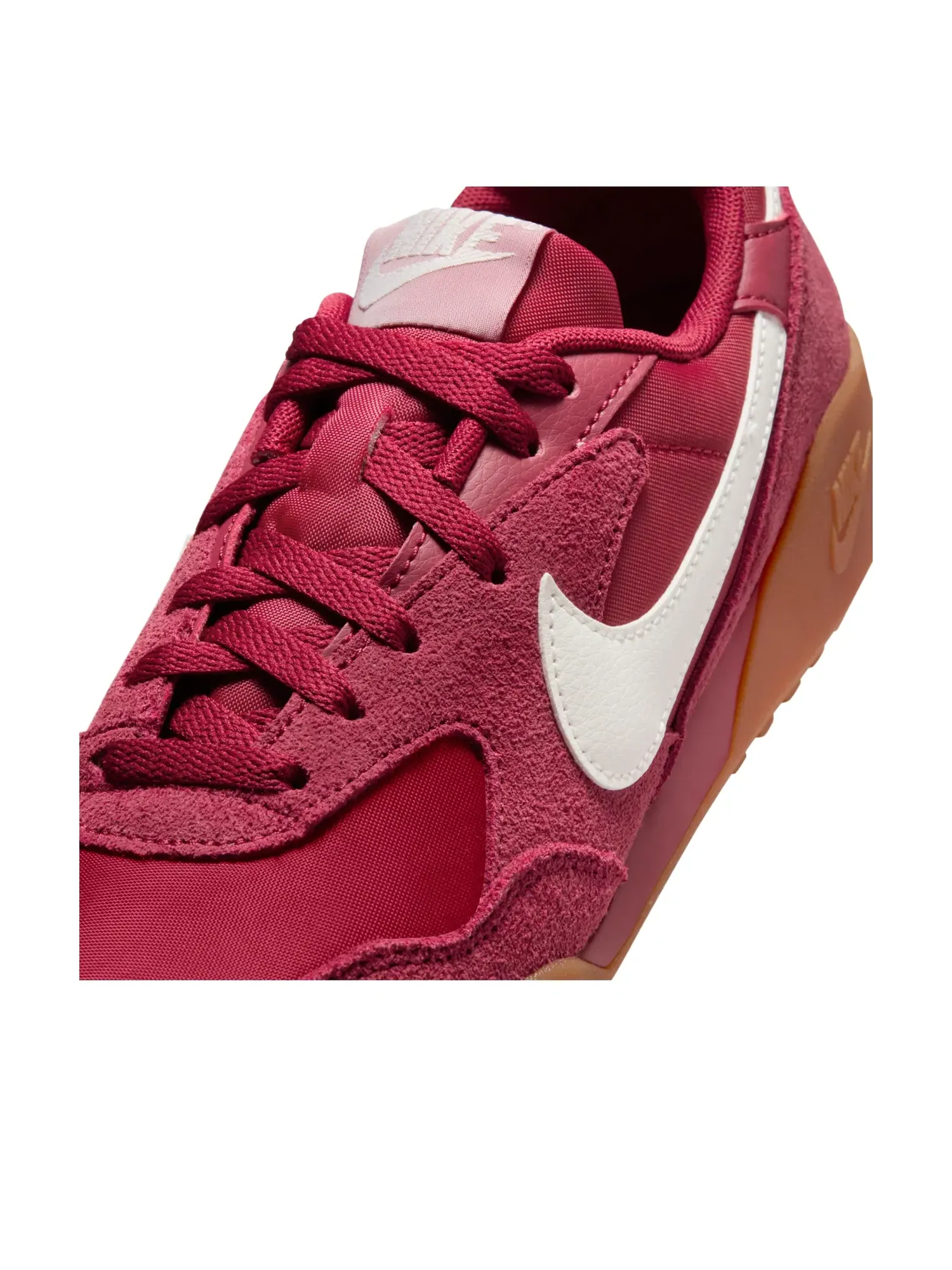 Кроссовки Nike Terra Manta Suede 'Team Crimson Gum' IM5362-600 — изображение 5 из 6, красный