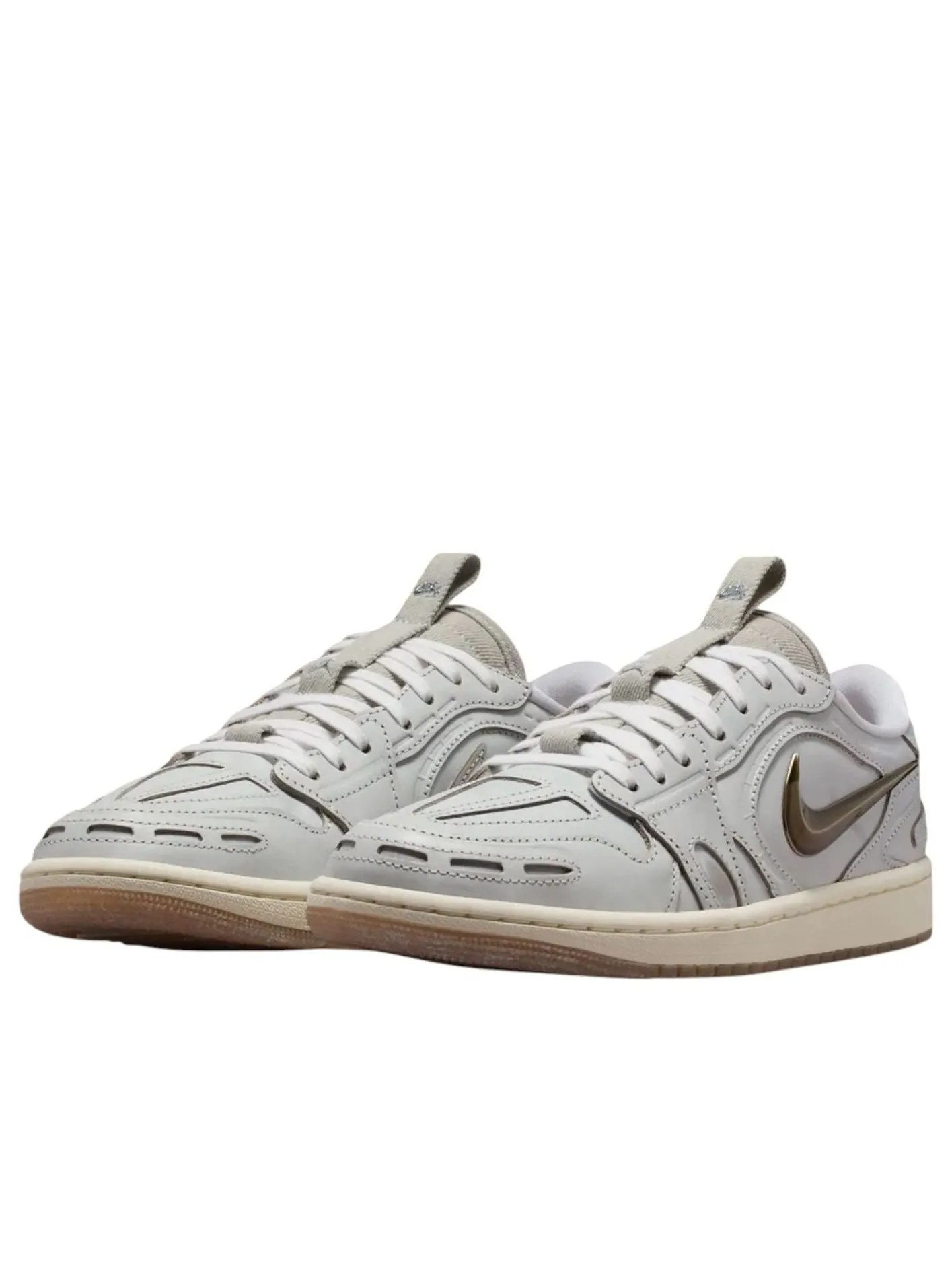 Кроссовки (WMNS) Air Jordan 1 Low Method Of Make v3 'Summit White' — изображение 3 из 6, белый