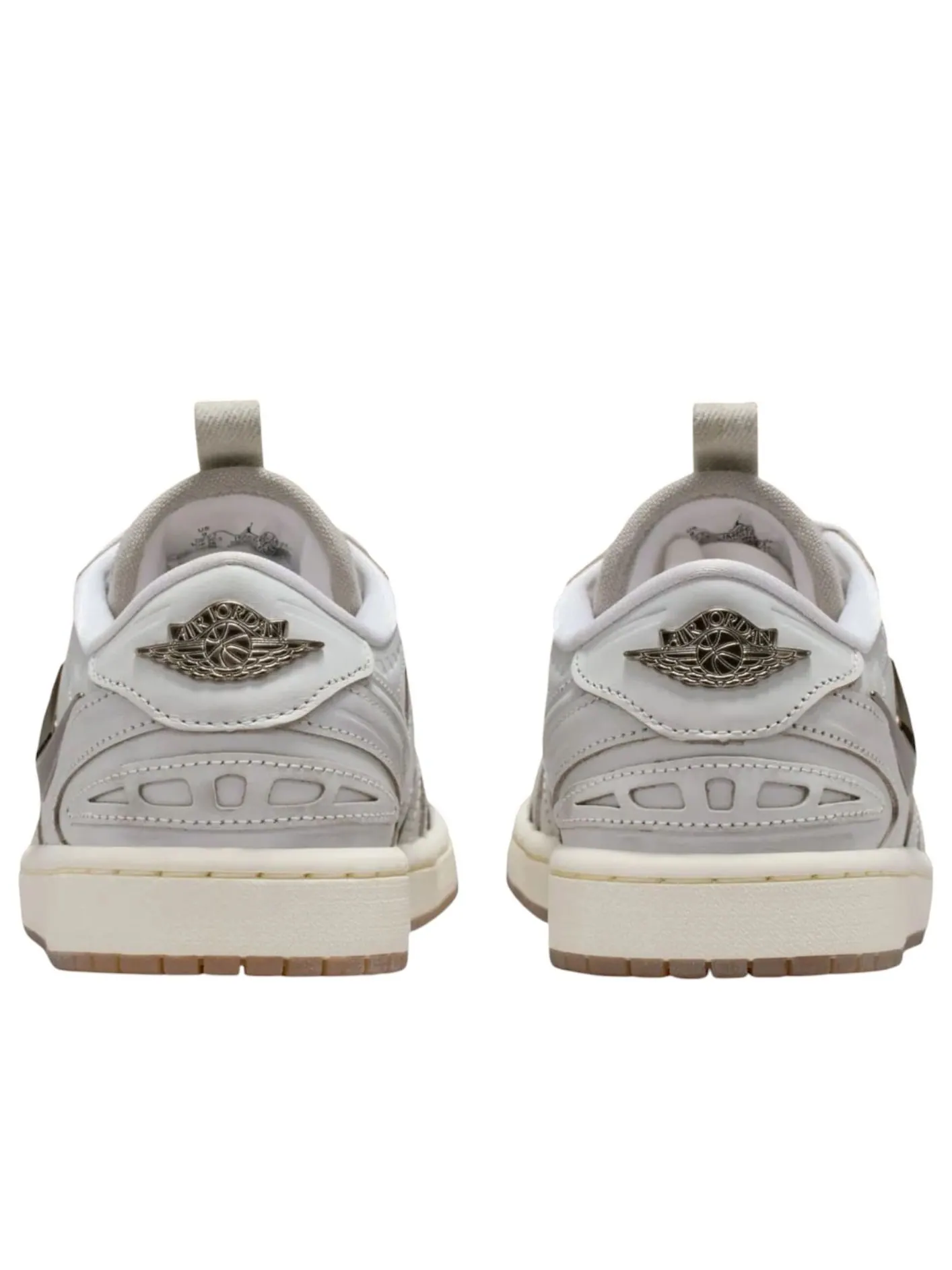 Кроссовки (WMNS) Air Jordan 1 Low Method Of Make v3 'Summit White' — изображение 4 из 6, белый