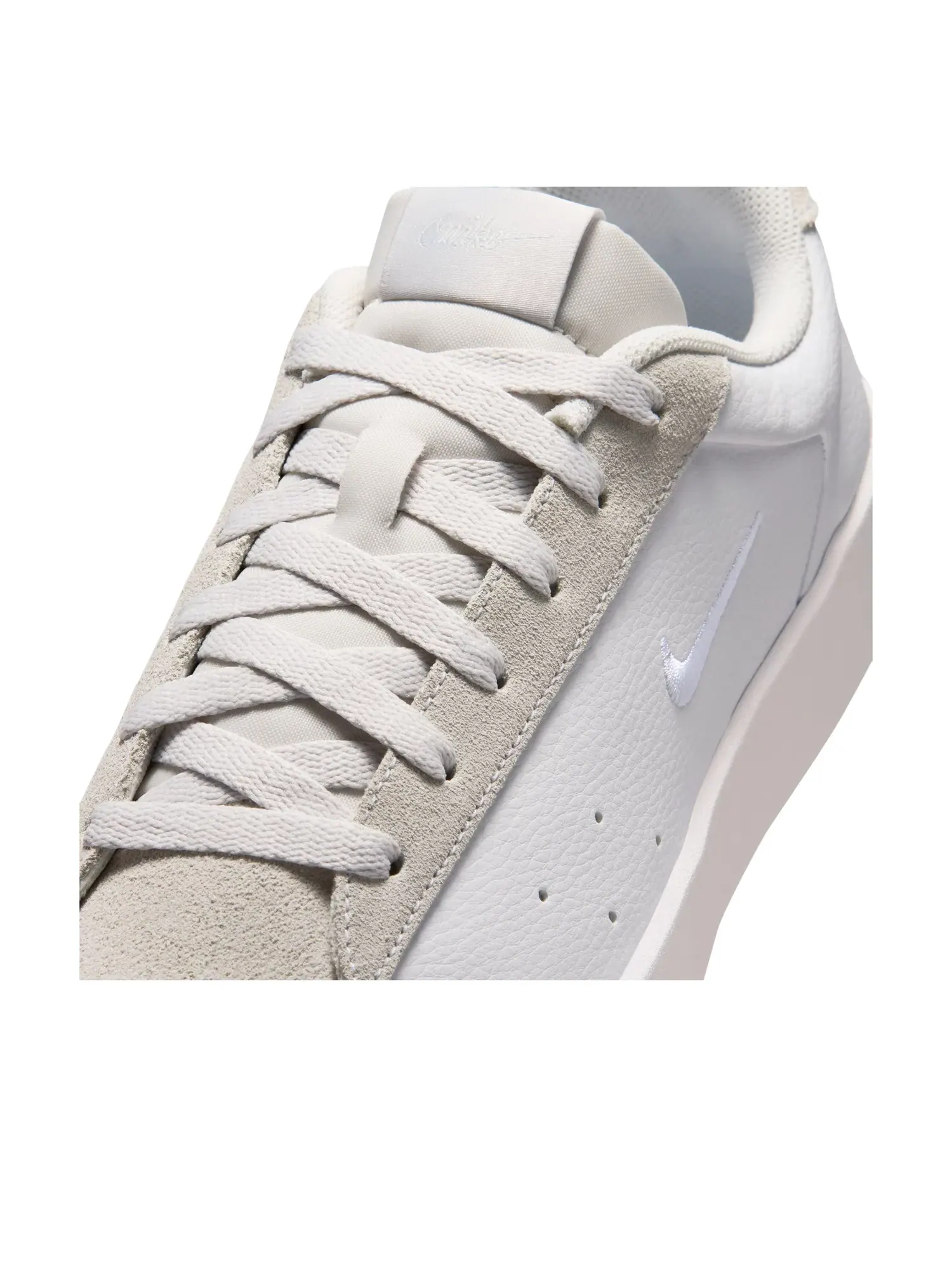 Женские кроссовки с кожаным верхом Court Heritage Nike — изображение 6 из 7, белый
