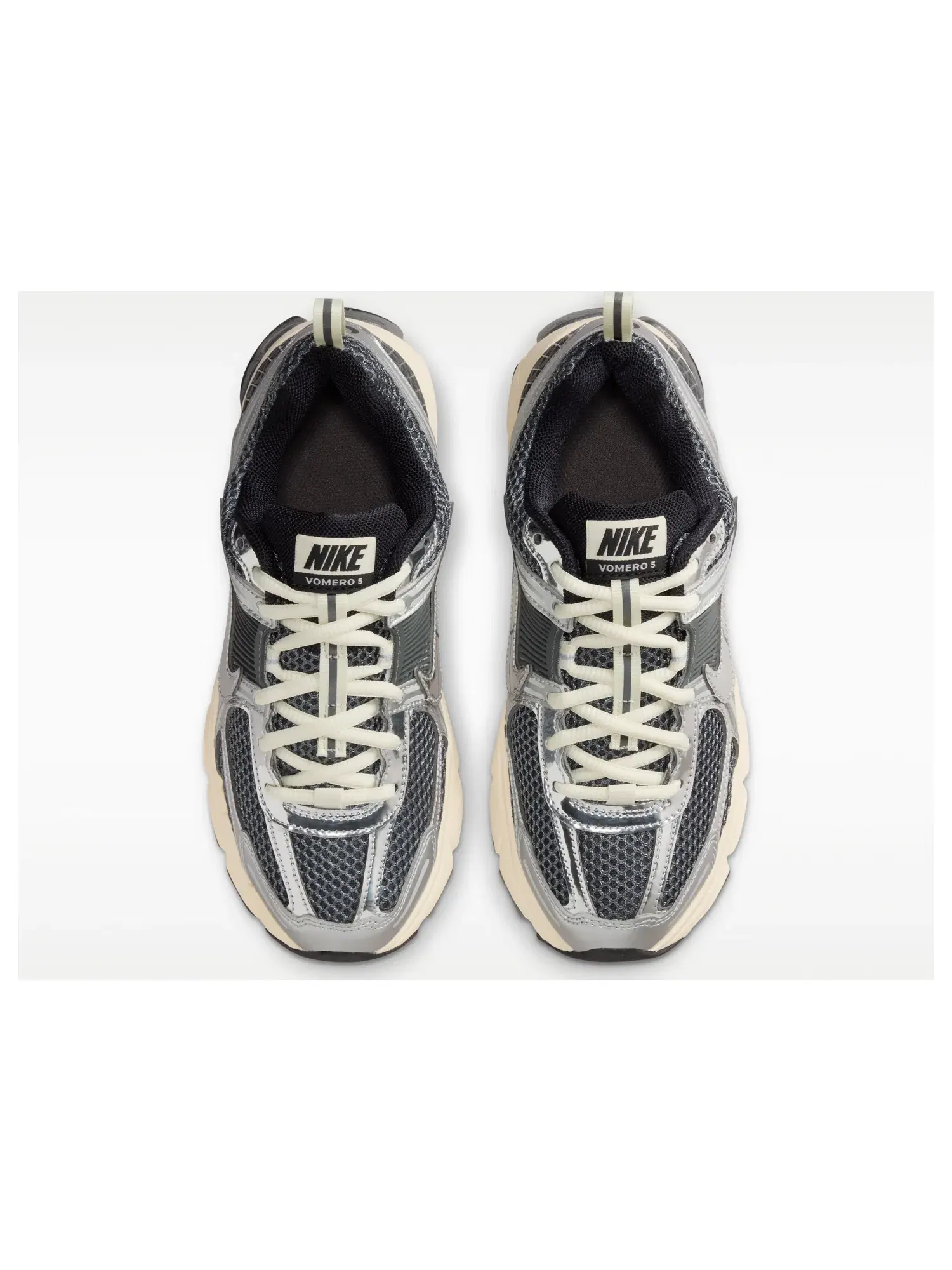 Детские кроссовки Nike Air Zoom Vomero 5 Iron Grey Coconut Milk Chrome — изображение 2 из 6, серый