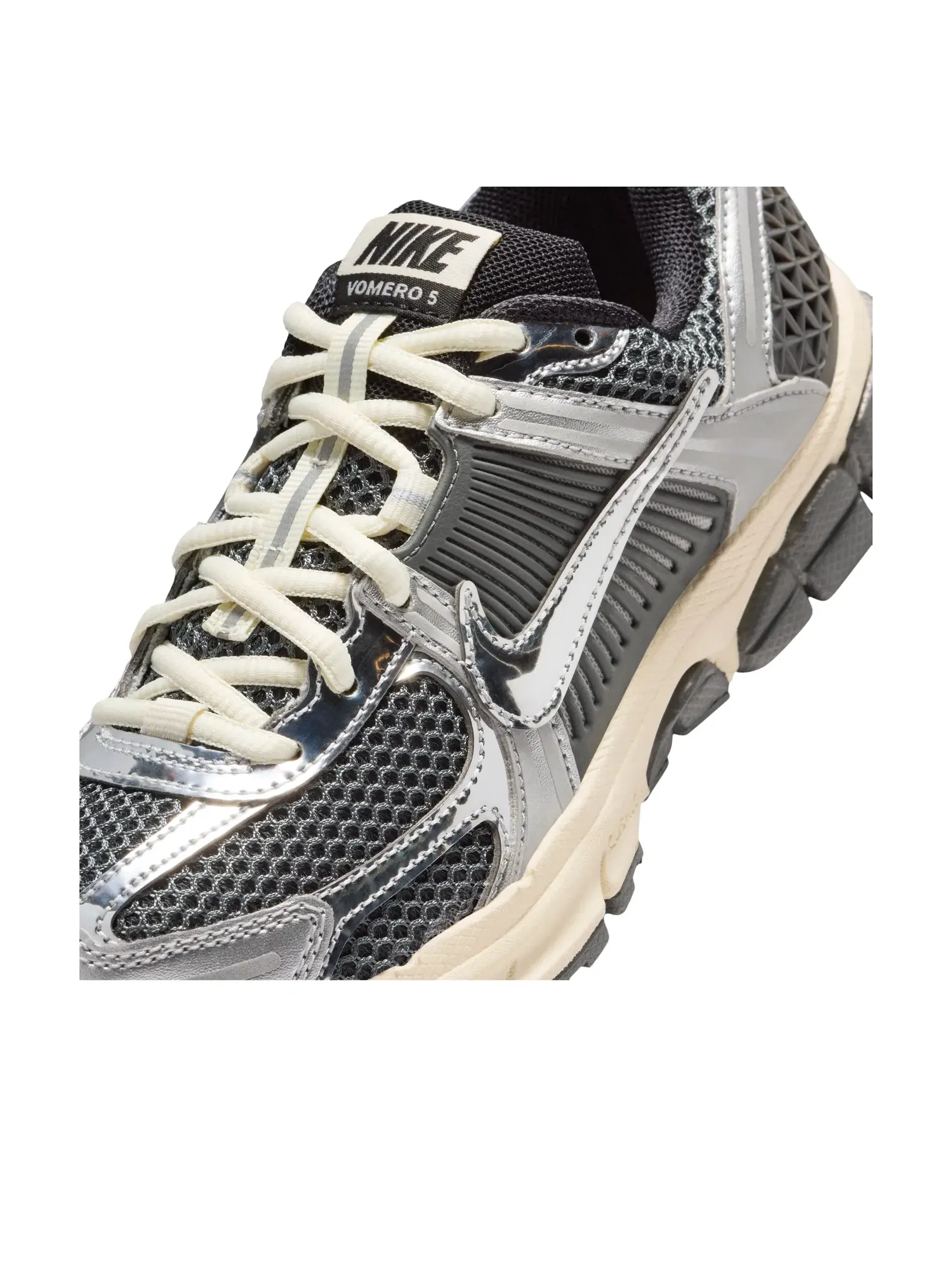 Детские кроссовки Nike Air Zoom Vomero 5 Iron Grey Coconut Milk Chrome — изображение 5 из 6, серый