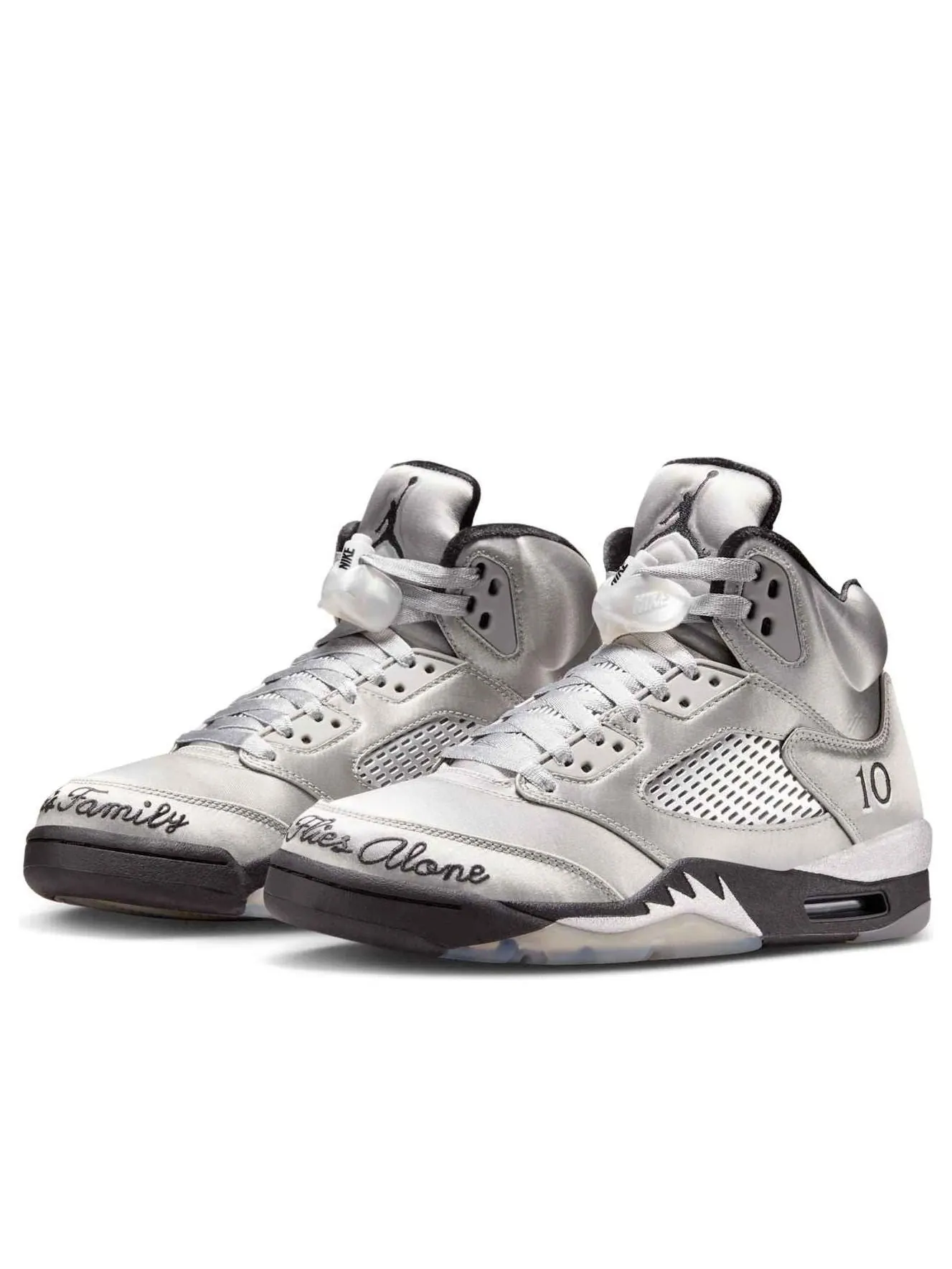 Кроссовки (WMNS) Air Jordan 5 Retro 'Wings' — изображение 4 из 6, серебряный