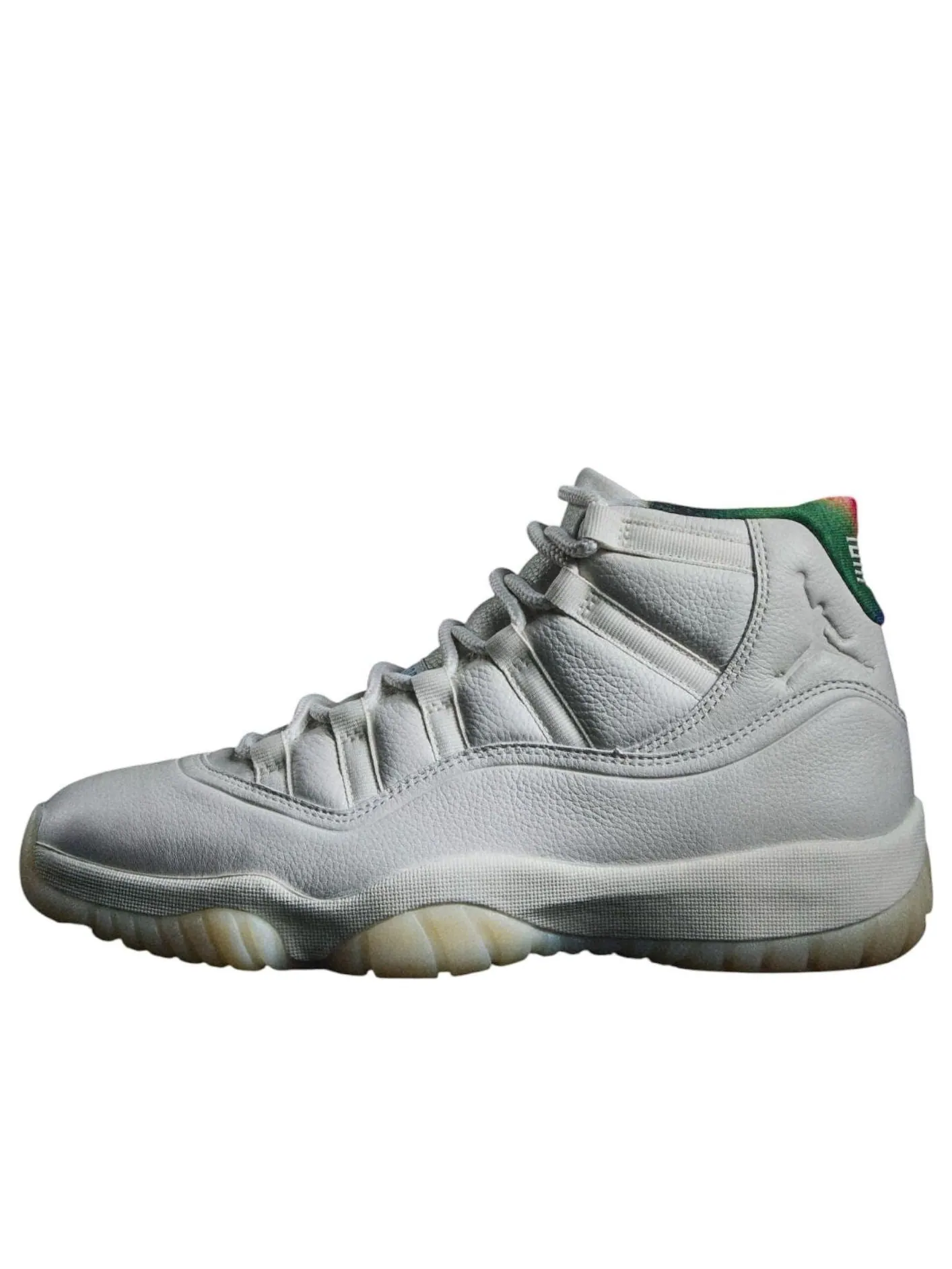 Кроссовки Air Jordan 11 '285' — изображение 1 из 1, белый