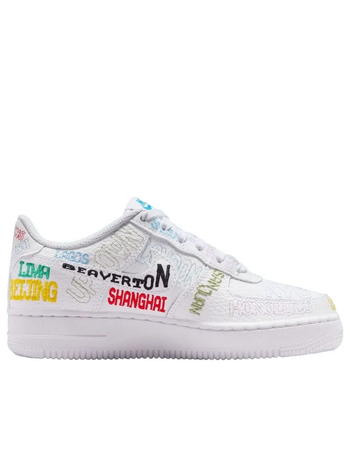 Кроссовки Nike Air Force 1 Low 'On Tour' IO9739-100 — изображение 2 из 6, белый