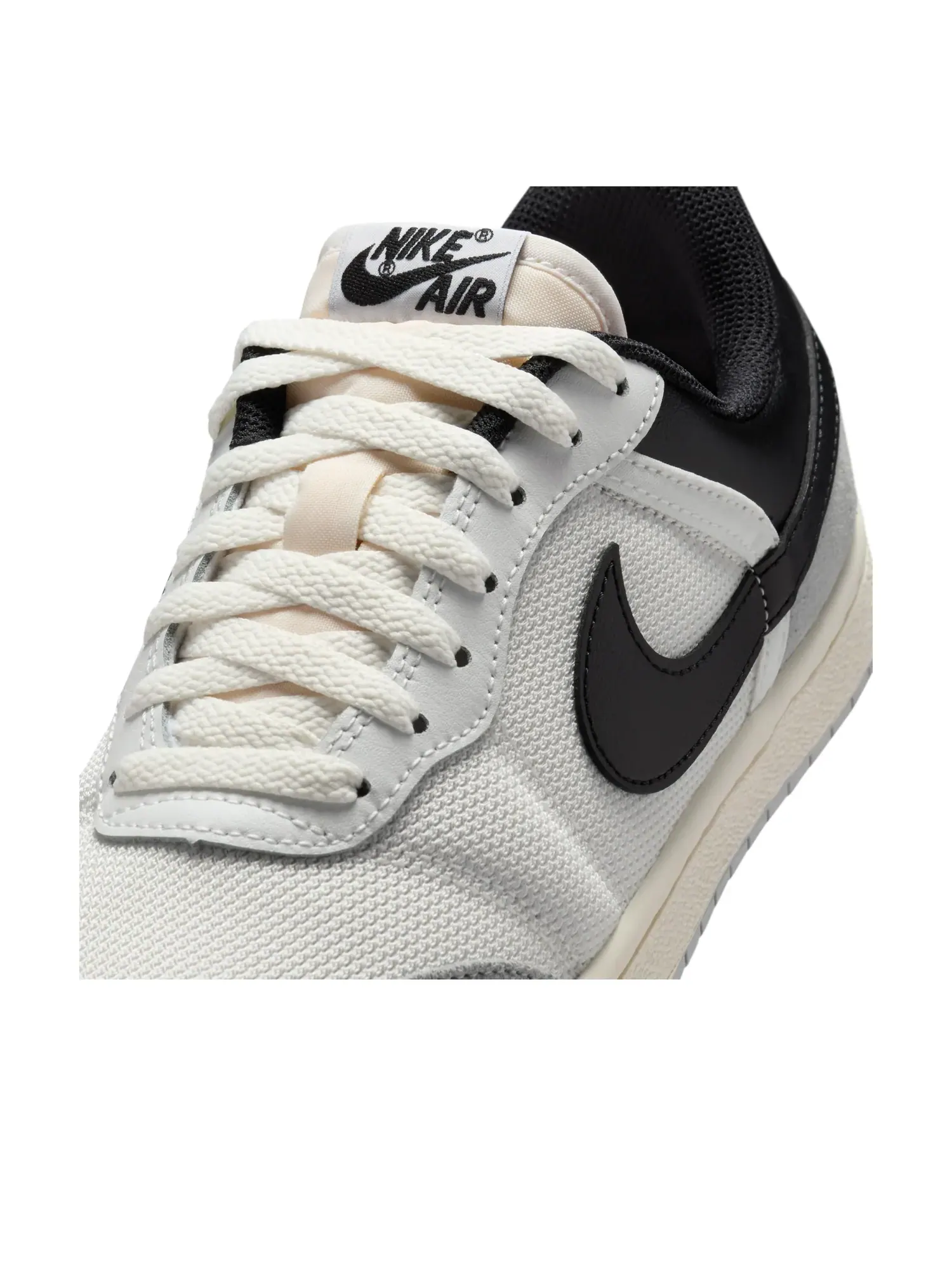 Кроссовки (WMNS) Air Jordan Skyline Low 'Summit White Black Smoke Grey' — изображение 5 из 6, серый