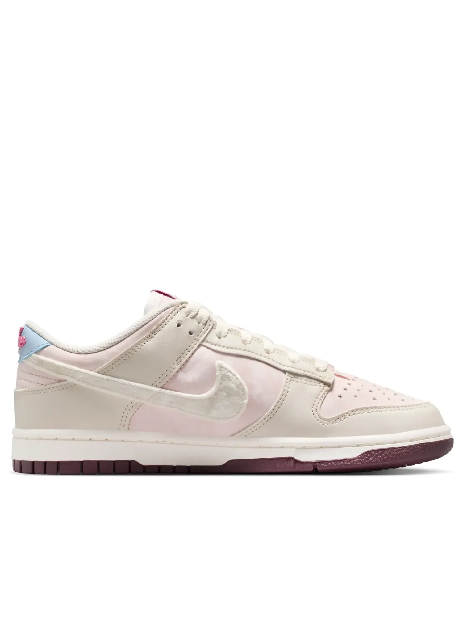 Кроссовки (WMNS) Nike Dunk Low 'Valentine’s Day' 2026 — изображение 6 из 6, розовый