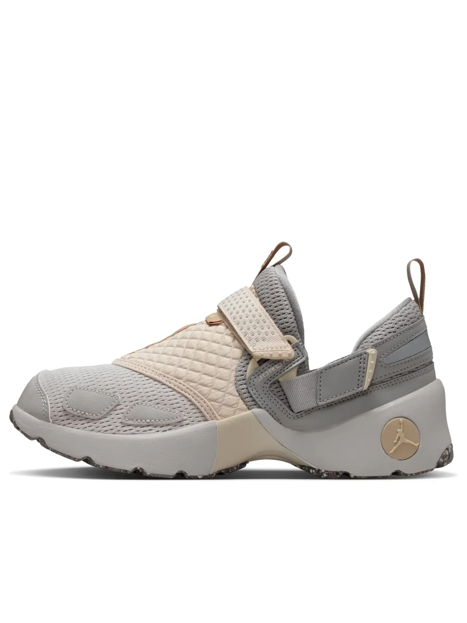 Женские кроссовки с низким верхом Air Jordan Trunner LX Light Iron Ore — изображение 1 из 6, серый