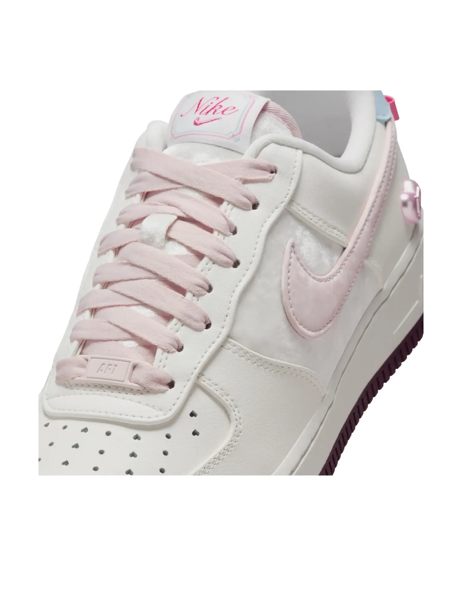 Кроссовки (WMNS) Nike Air Force 1 Low 'Valentine’s Day' 2026 — изображение 5 из 6, белый