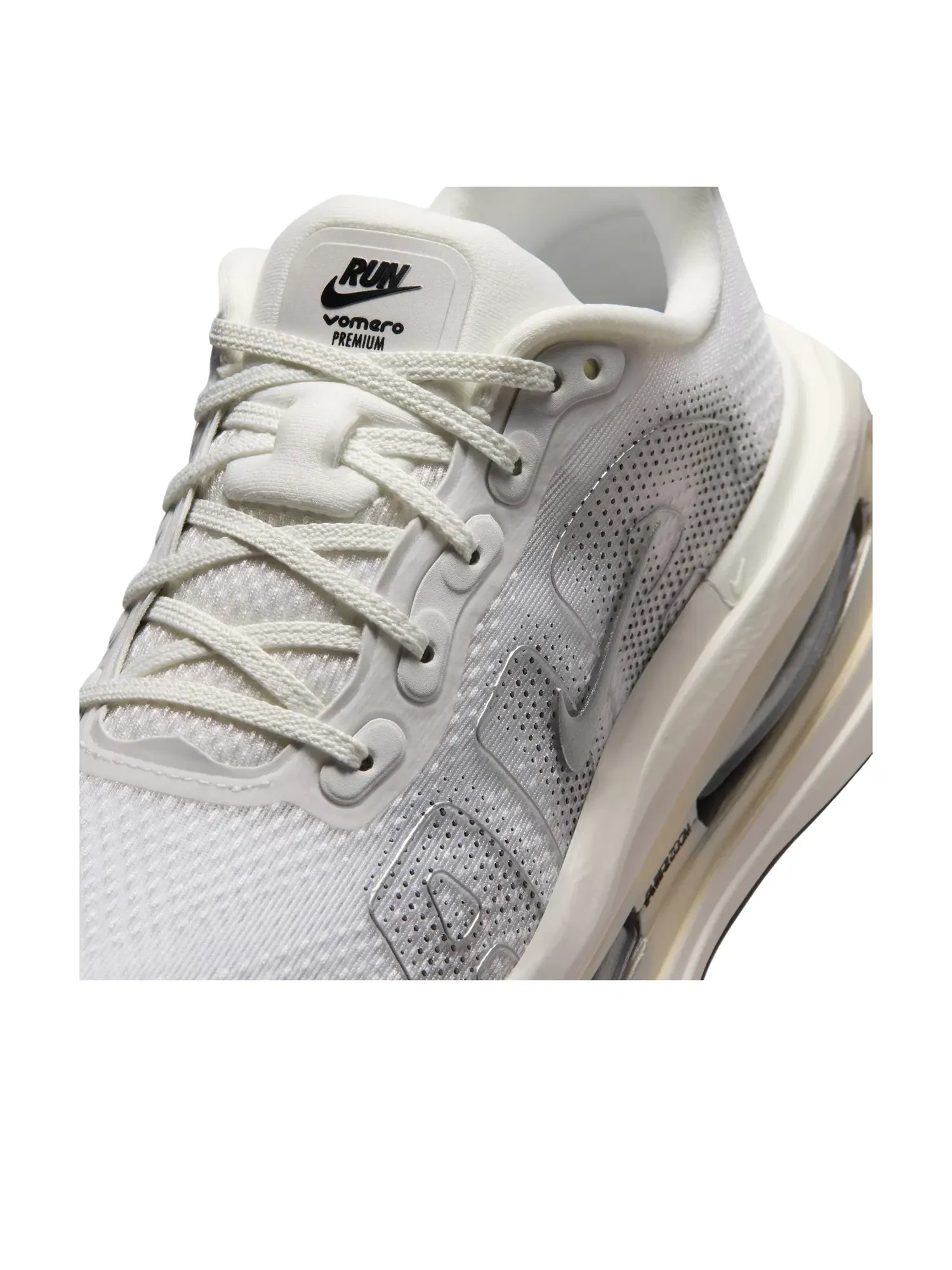 Женские кроссовки для бега с шнуровкой Air Zoom Vomero Premium Nike — изображение 6 из 7, белый