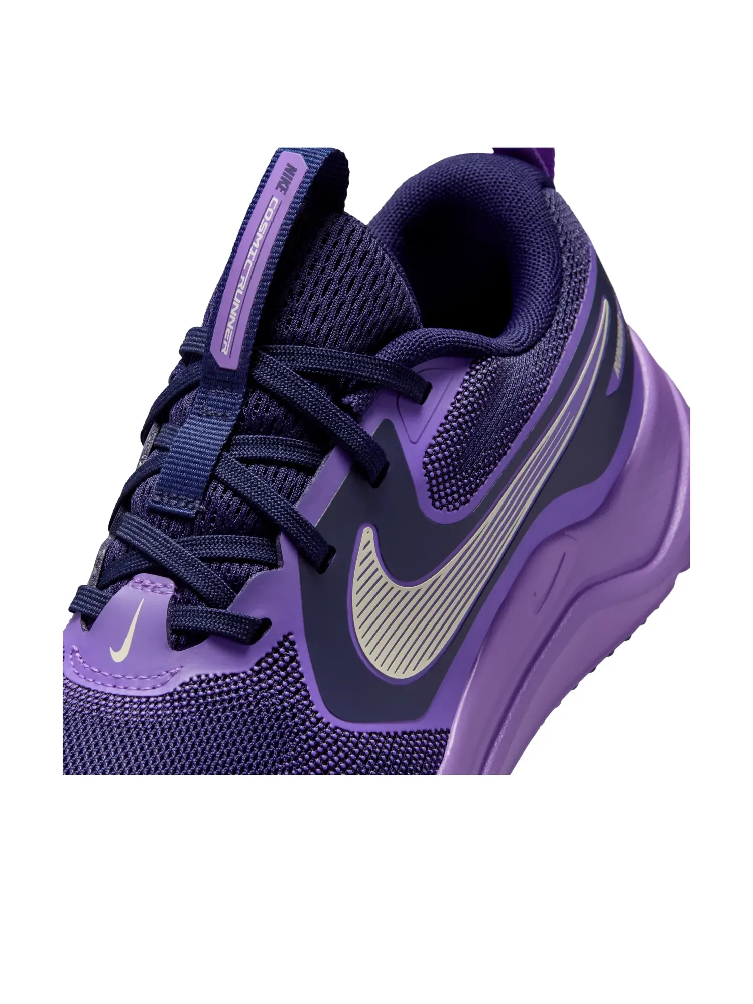 Кроссовки Nike Cosmic Runner 'Blackened Blue Bright Violet' IQ9861-402 — изображение 6 из 7, фиолетовый
