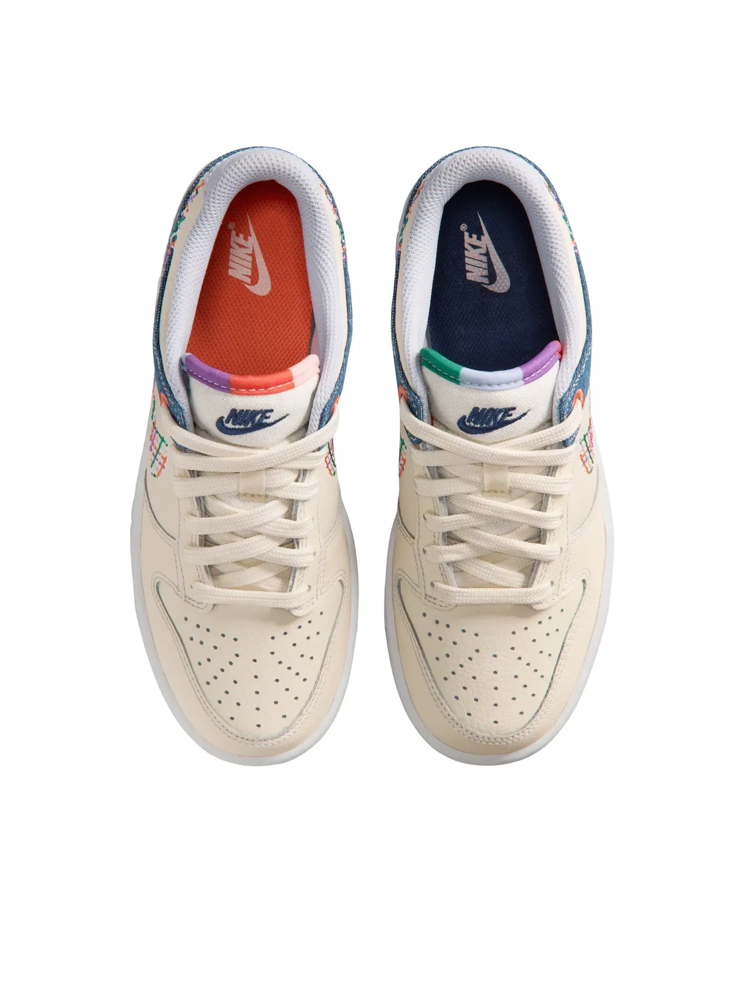 Кроссовки Nike Dunk Low 'Soft Pearl Blue Denim' IR1825-022 — изображение 2 из 6, бежевый