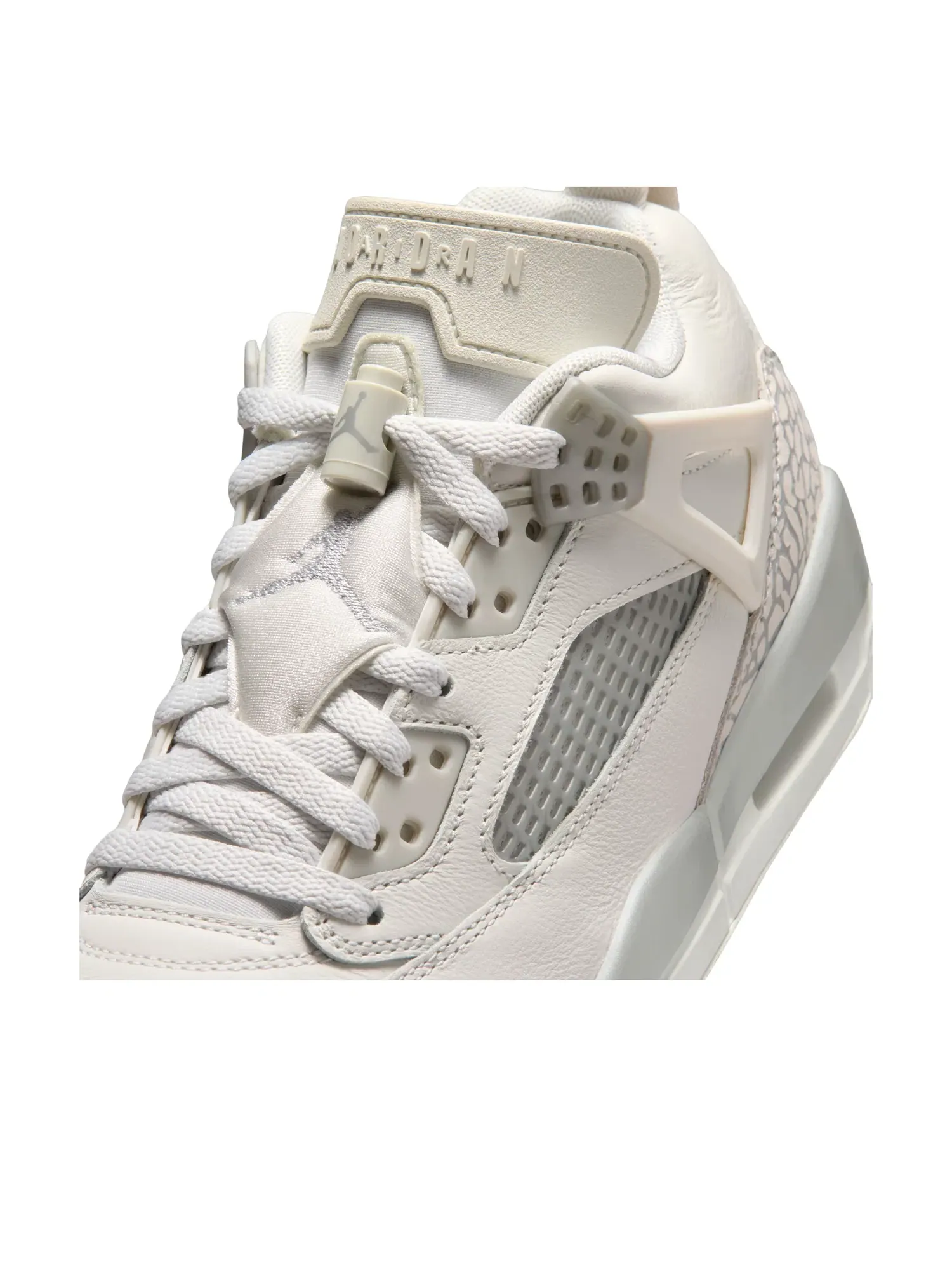 Кроссовки Air Jordan Spizike Low 'Swan Wolf Grey' IR1836-101 — изображение 6 из 7, серый