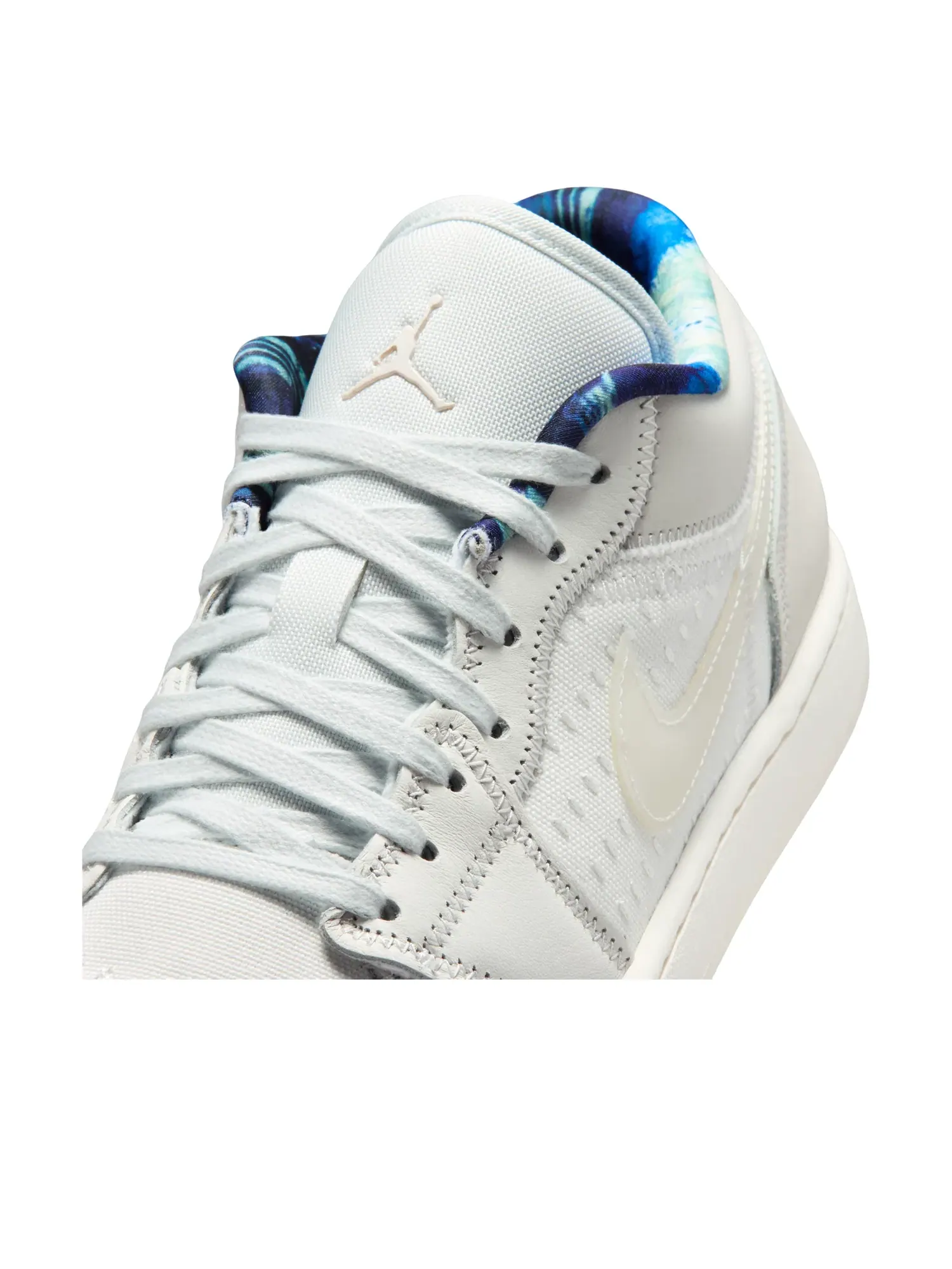 Кроссовки Air Jordan 1 Low SE 'Summit White Sail' IR7337-121 — изображение 6 из 7, белый