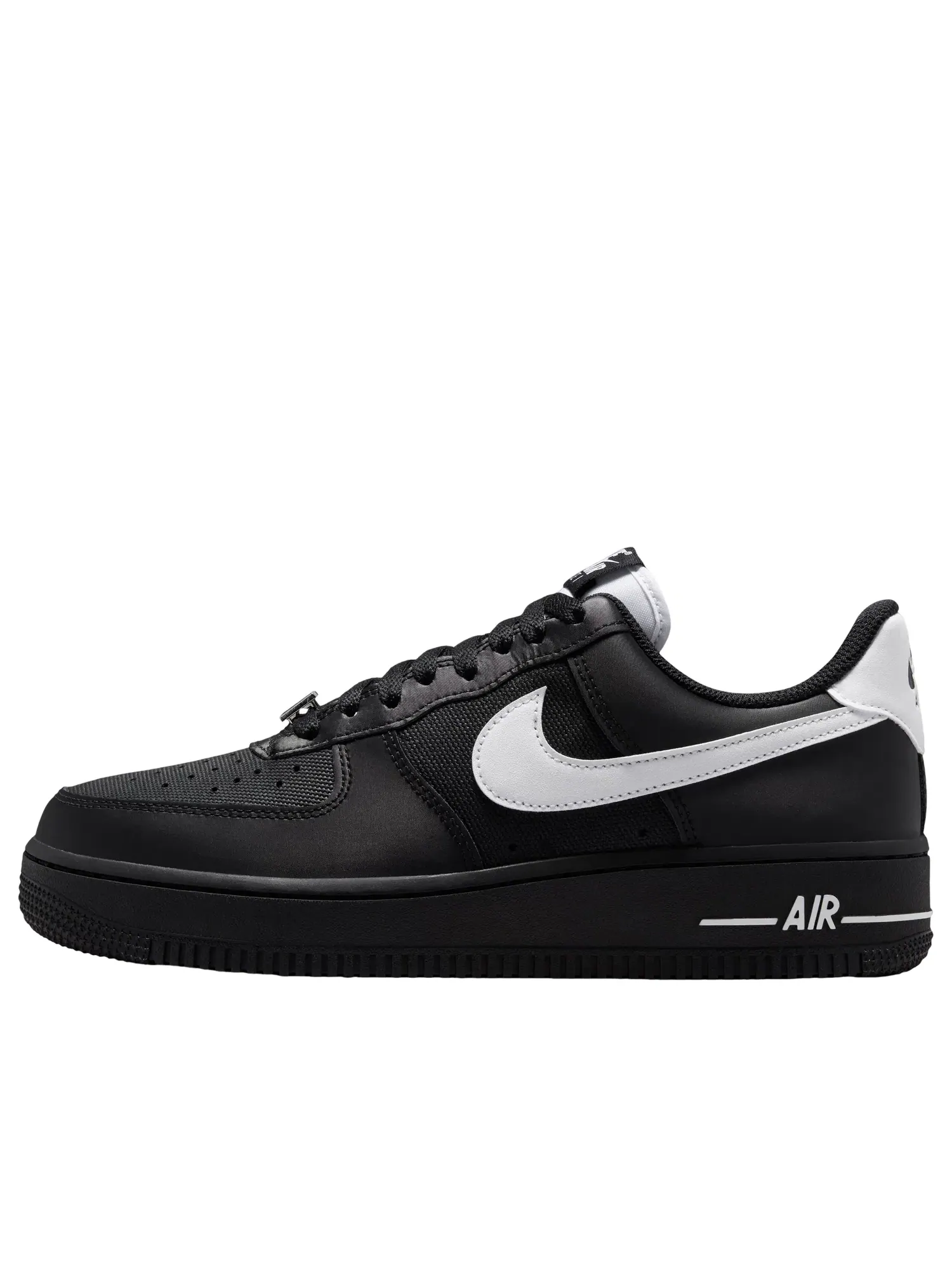 Женские кроссовки с кожаным верхом Nike Air Force 1 '07 SE Black White — изображение 1 из 7, черный