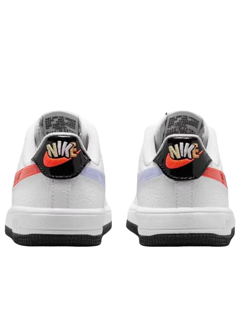 Детские кроссовки с кожаным верхом Nike Air Force 1 Low White Black Flash Crimson — изображение 4 из 5, белый