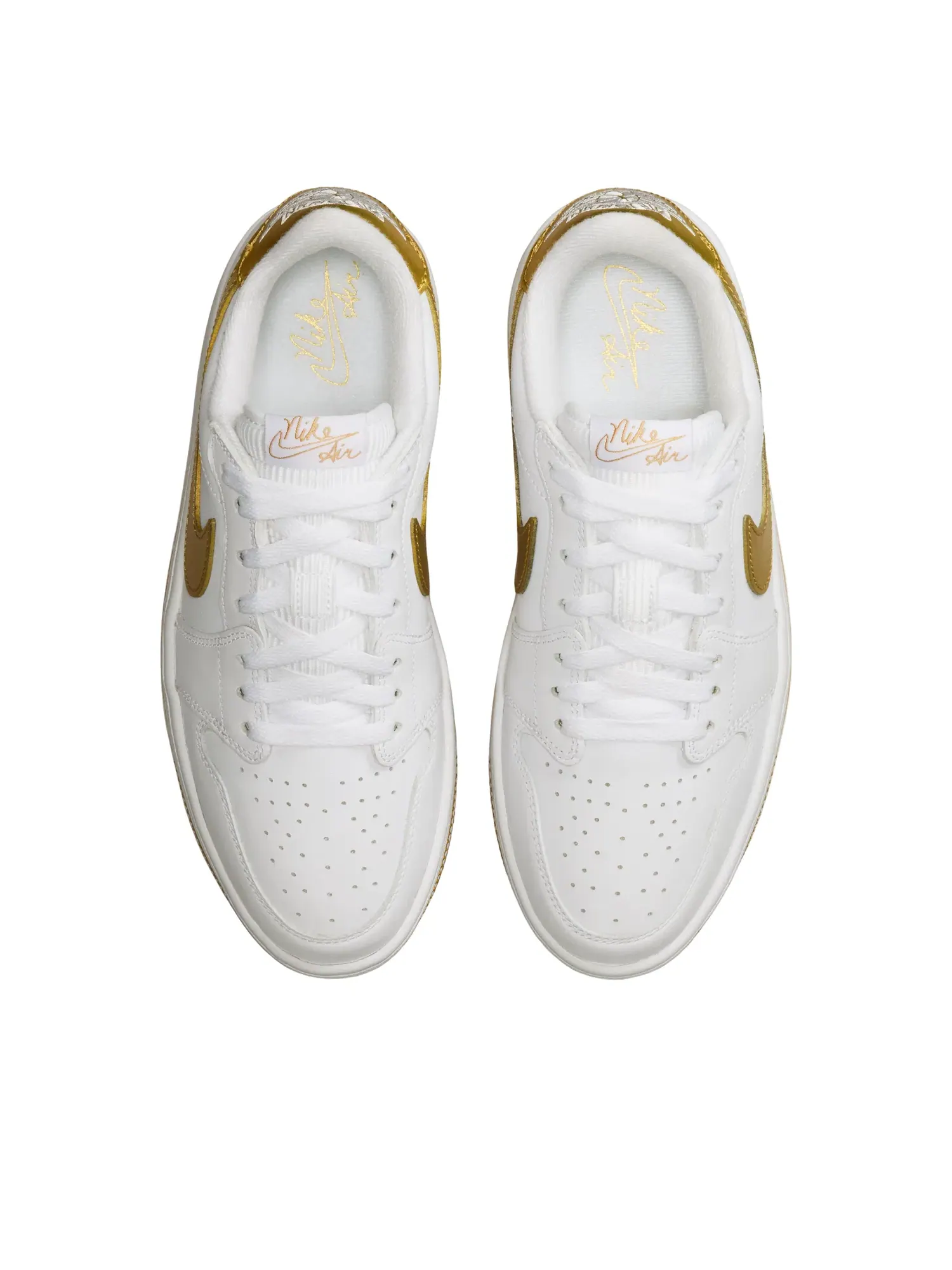 Женские кроссовки с кожаным верхом Air Jordan 1 Low White Metallic Gold — изображение 2 из 6, белый