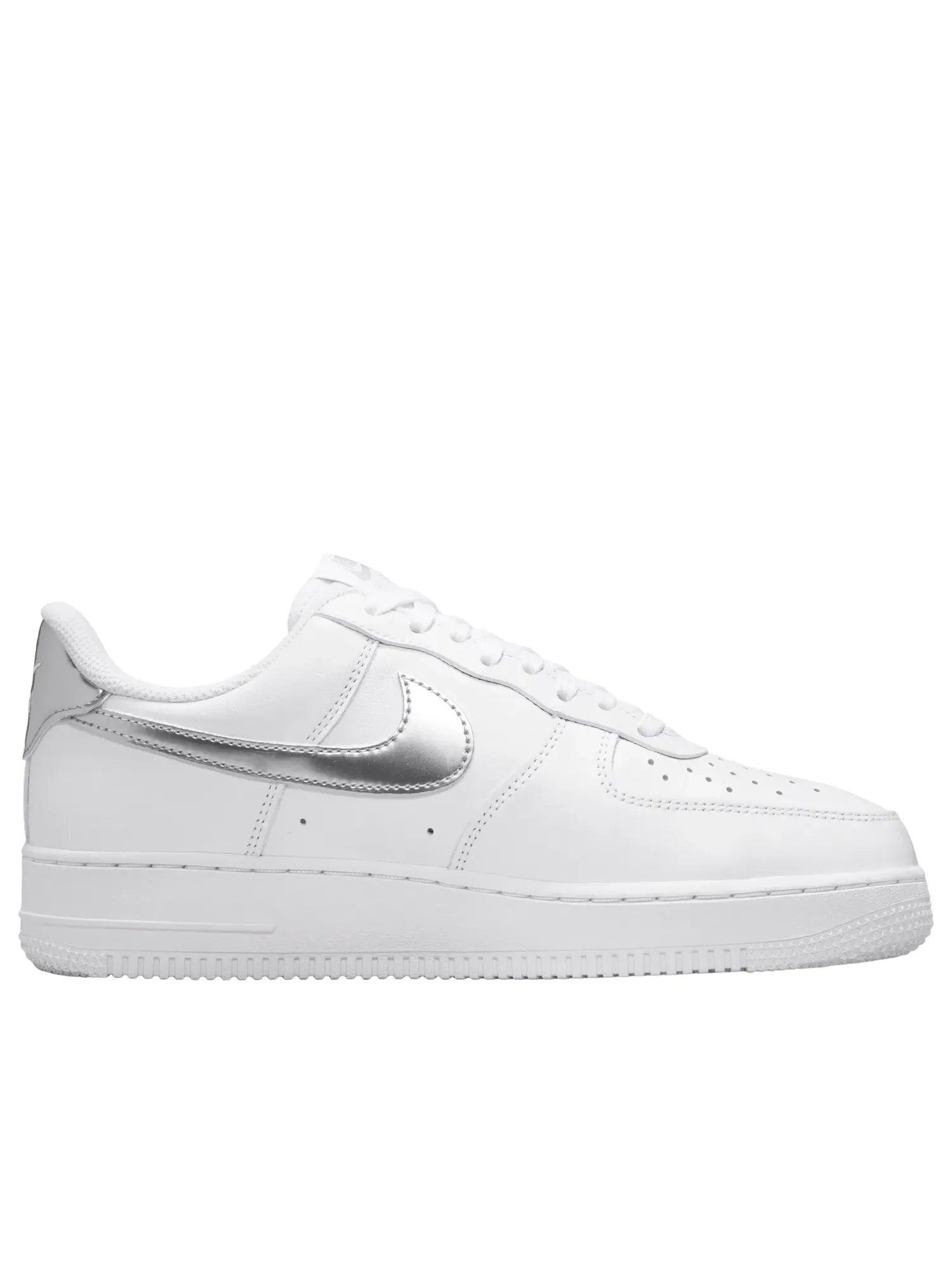 Женские кроссовки с кожаным верхом Air Force 1 '07 SE Nike — изображение 2 из 7, белый