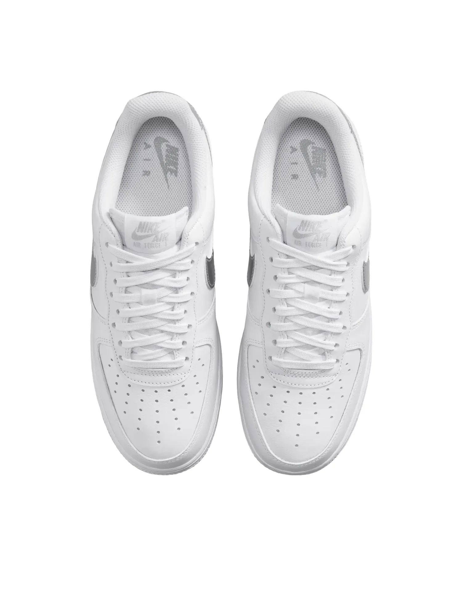 Женские кроссовки с кожаным верхом Air Force 1 '07 SE Nike — изображение 3 из 7, белый