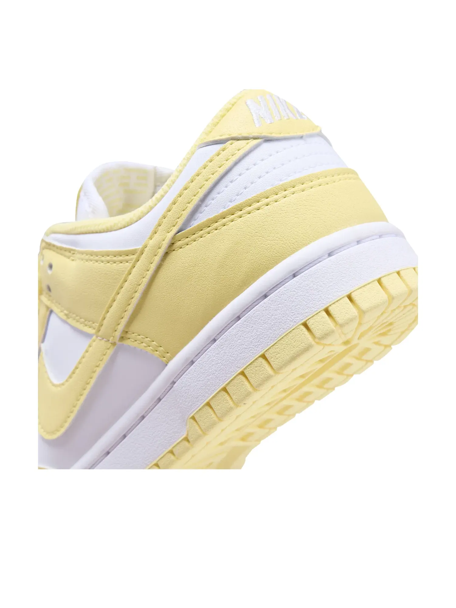 Женские кроссовки с низким верхом Nike Dunk Low Soft Yellow — изображение 8 из 8, желтый