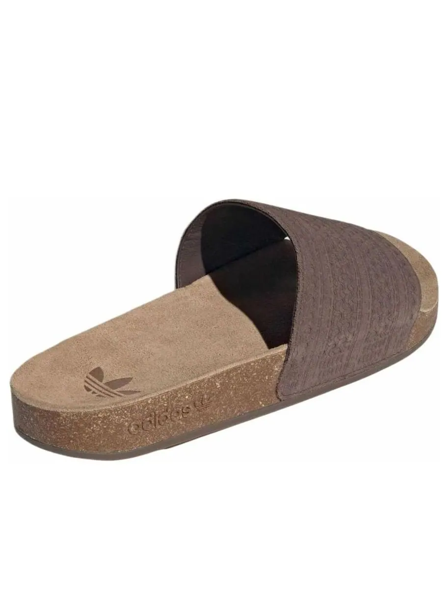 Шлепанцы Adidas Originals Adilette 'Brown Gum' — изображение 3 из 5, коричневый/коричневый
