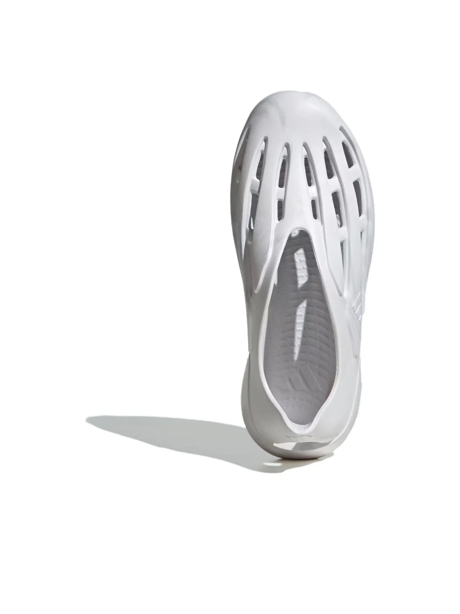 Сандалии adidas Lightblaze Moc 'Crystal White Dash Grey' — изображение 4 из 5, серый