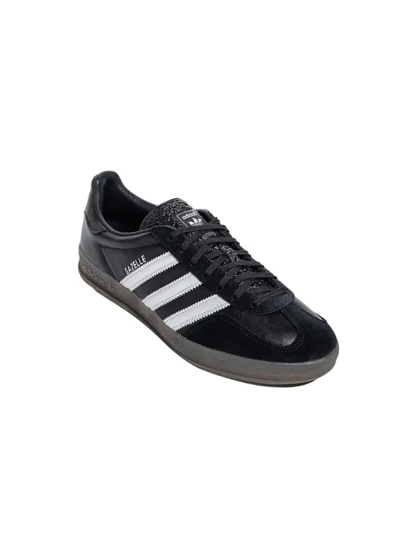 Кроссовки gazelle indoor 'black matte silver gum' Adidas — изображение 2 из 4, черный/серебристый