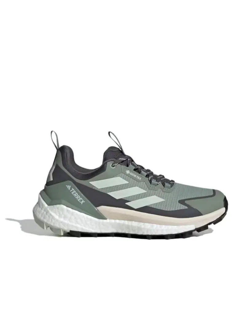 Кроссовки adidas Terrex Free Hiker 2.0 Low Gore-Tex 'Silver Green Linen Green Grey Six' — изображение 2 из 6, зеленый