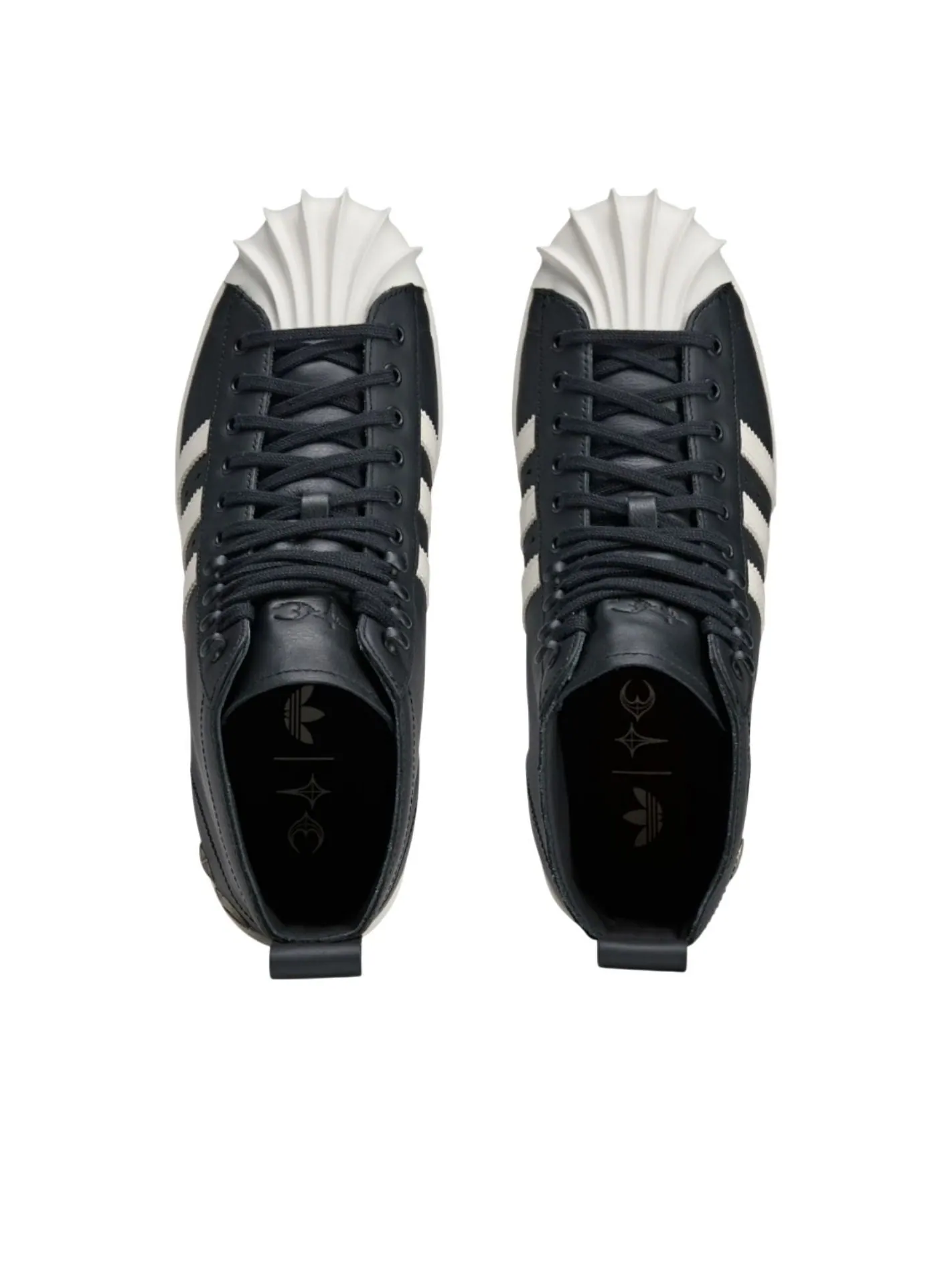 Кроссовки Adidas x Thug Club Superstar Boot Luxe 'Black' — изображение 2 из 5, черный/белый