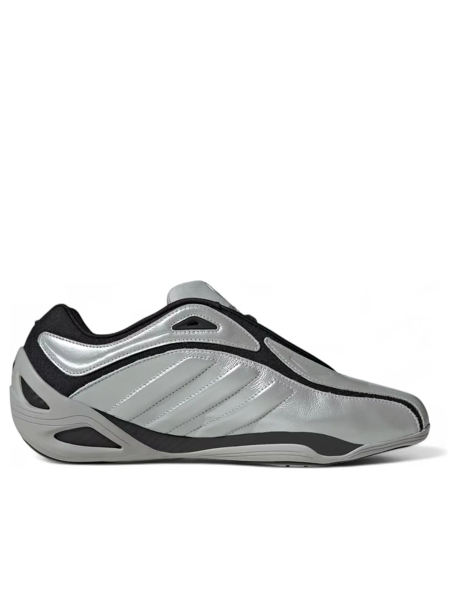 Кроссовки adidas Adiracer GT 'Mercedes-AMG Petronas Formula One Team Silver' — изображение 2 из 6, серебряный