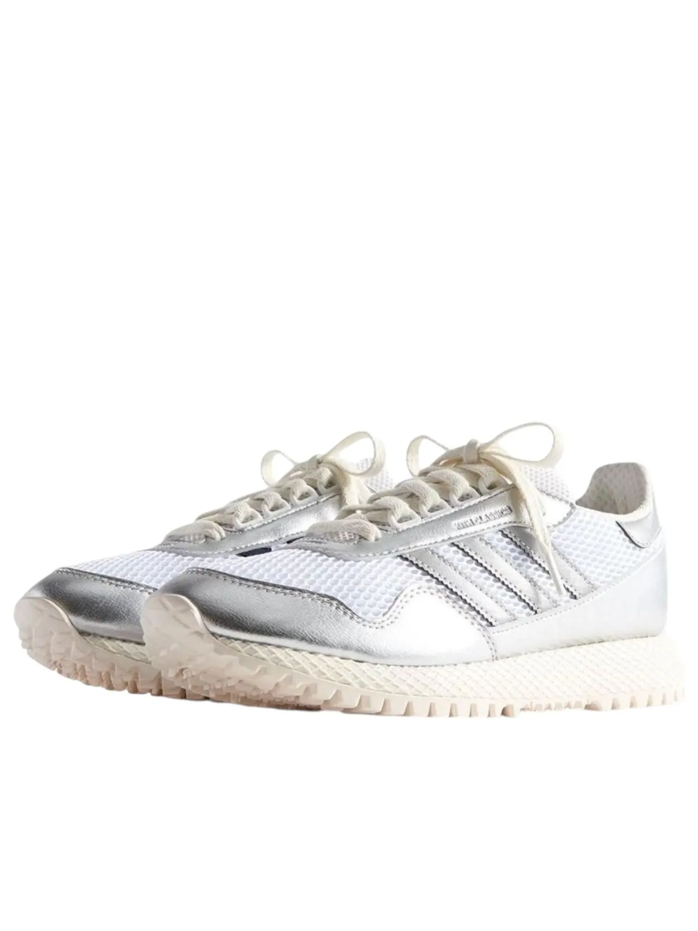 Кроссовки adidas x Kith New York 'White Metallic Silver' — изображение 2 из 4, белый