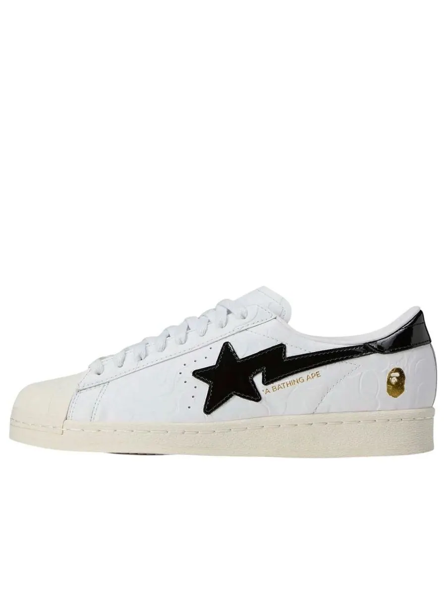 Кроссовки adidas x A Bathing Ape Superstar Vintage 'White Black' — изображение 1 из 5, белый