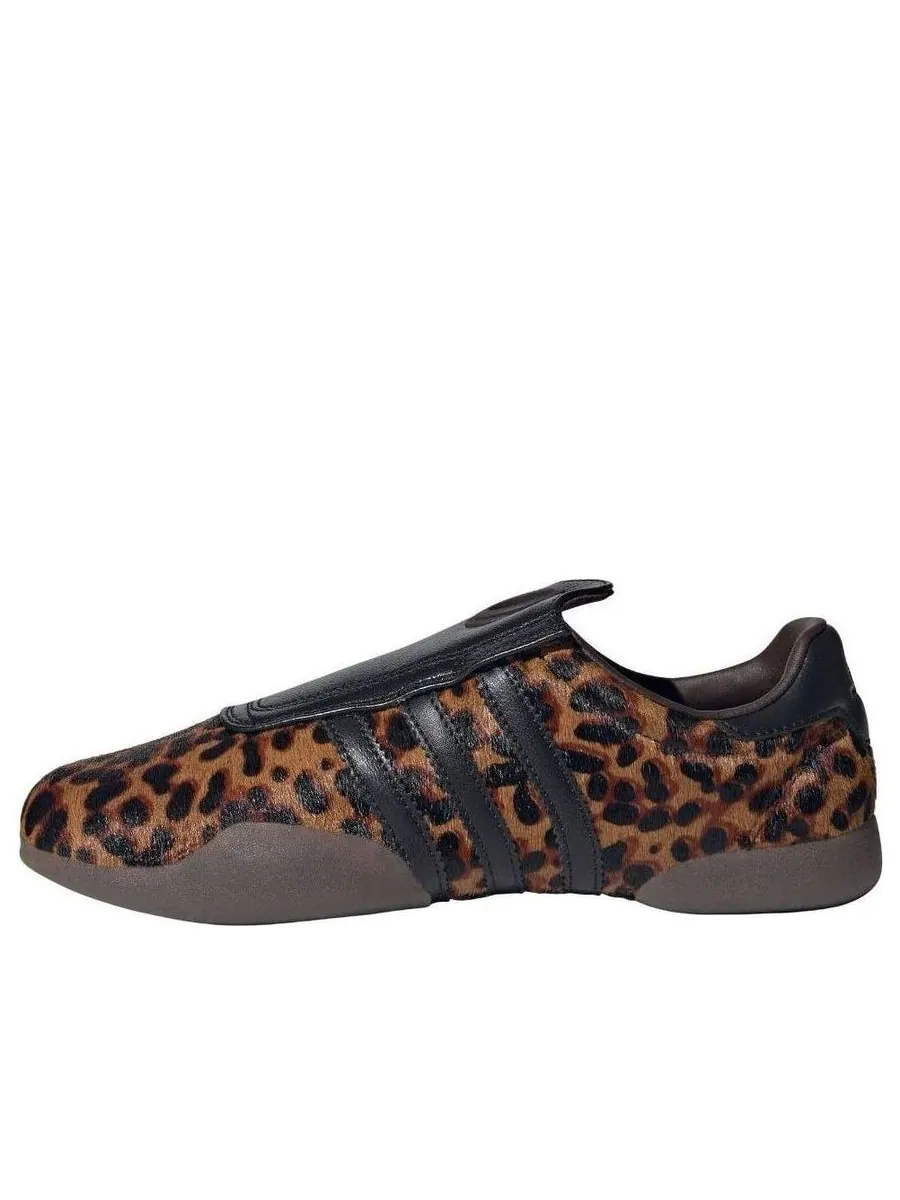Кроссовки (WMNS) adidas Taekwondo Mei 'Leopard Brwon Black' — изображение 1 из 6, коричневый