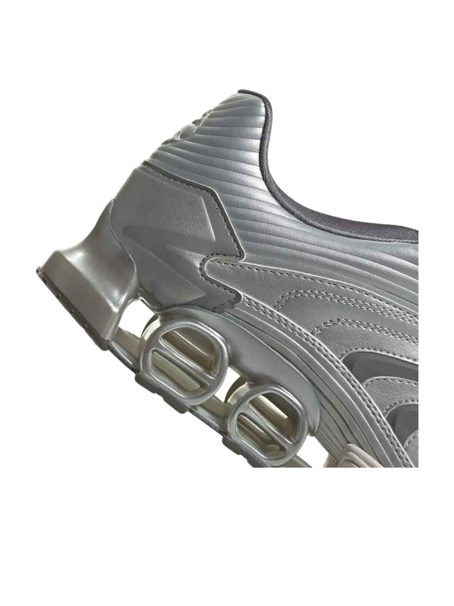 Кроссовки adidas Predator Megaride 'Grey Silver Metallic' — изображение 4 из 5, серый