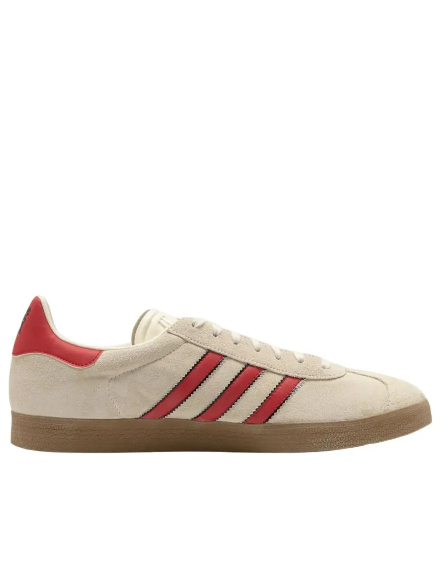 Кроссовки adidas Gazelle Terrace 'Manchester United' — изображение 2 из 4, бежевый