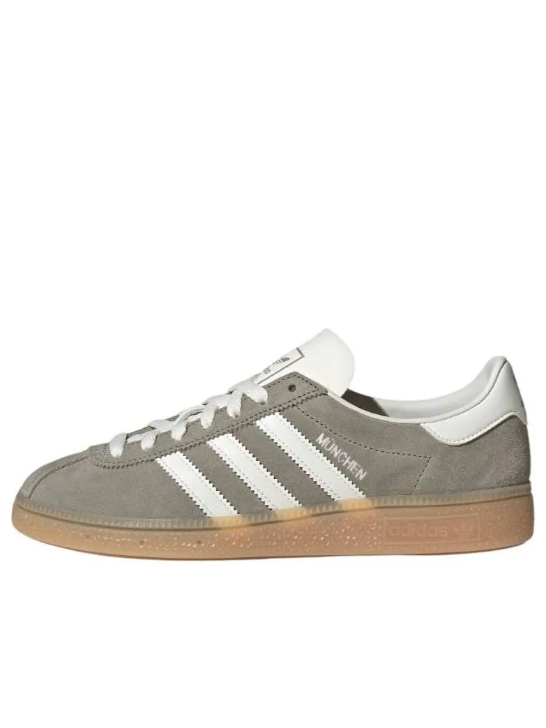 Кроссовки (WMNS) adidas Munich 'Silver Pebble' — изображение 1 из 5, серый