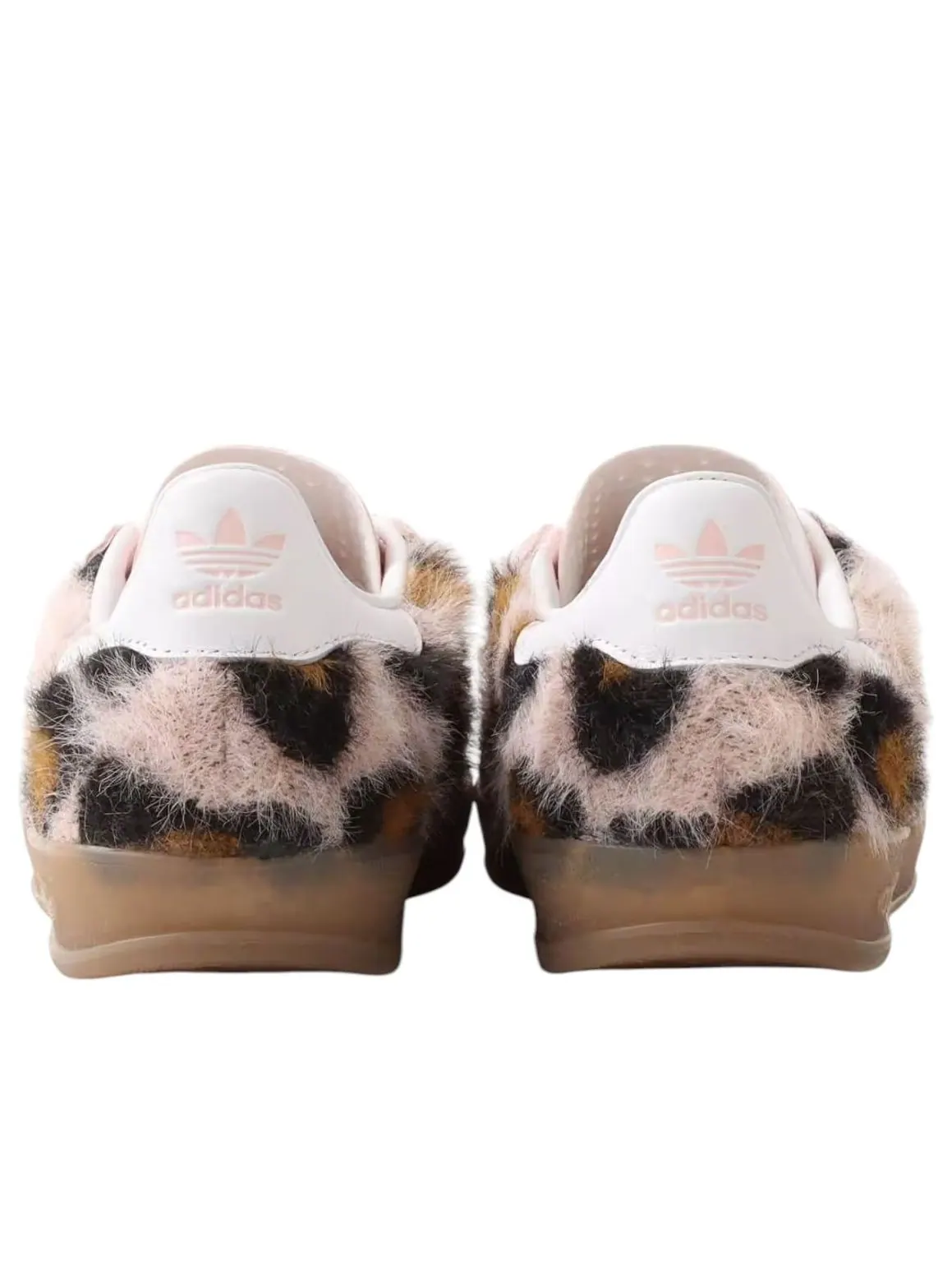 Кроссовки adidas x atmos Pink Gazelle Indoor 'Trinity Leopard Sand Pink' — изображение 5 из 7, розовый