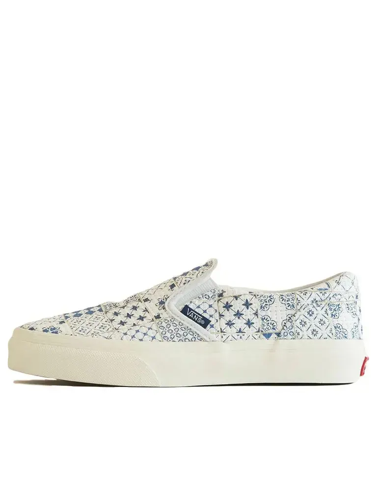 Беговые кроссовки Vans OG Classic Slip-On LX x KITH — изображение 1 из 1
