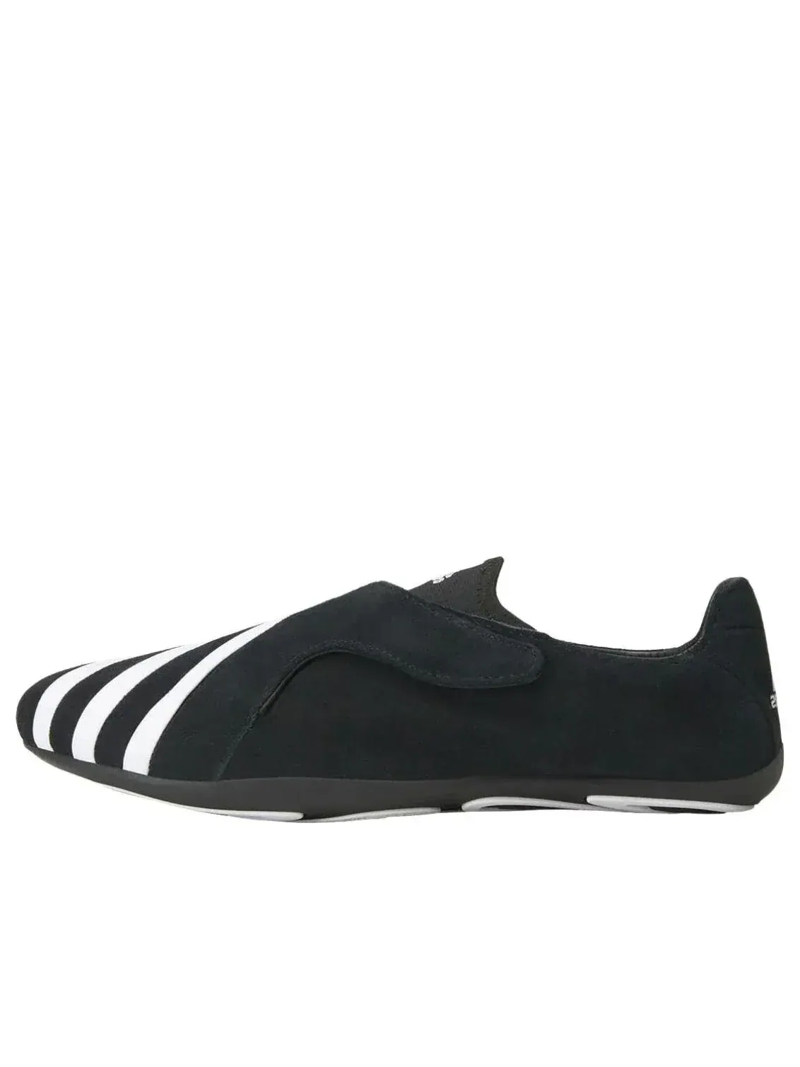 Кроссовки Adidas x Pharrell Williams Vario Flat Earther 'Core Black Cloud White' — изображение 1 из 6, черный