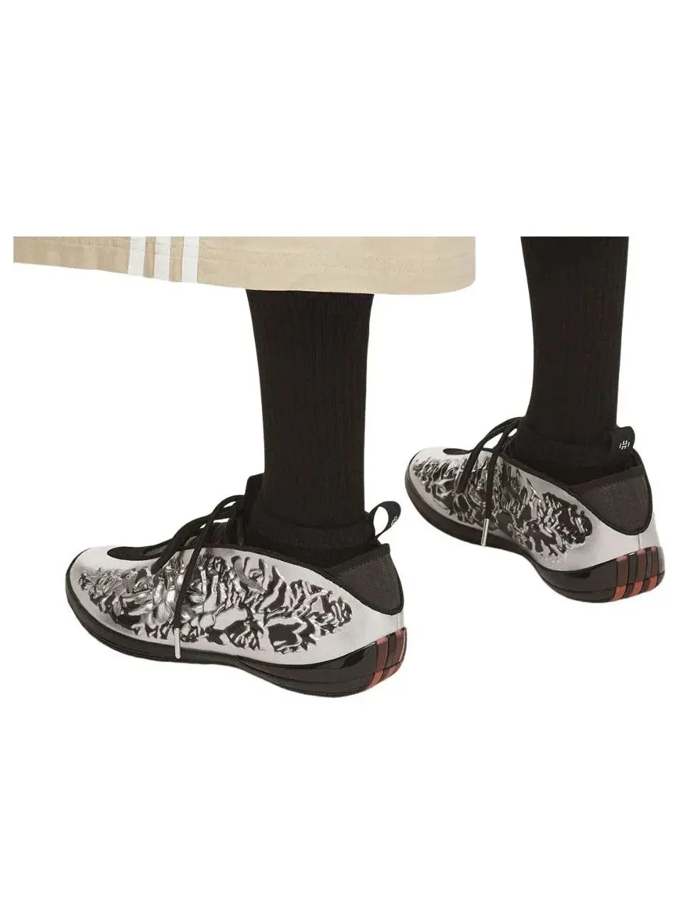 Кроссовки Adidas x Willy Chavarria Harden Vol. 10 'Silver' — изображение 6 из 6, серебряный
