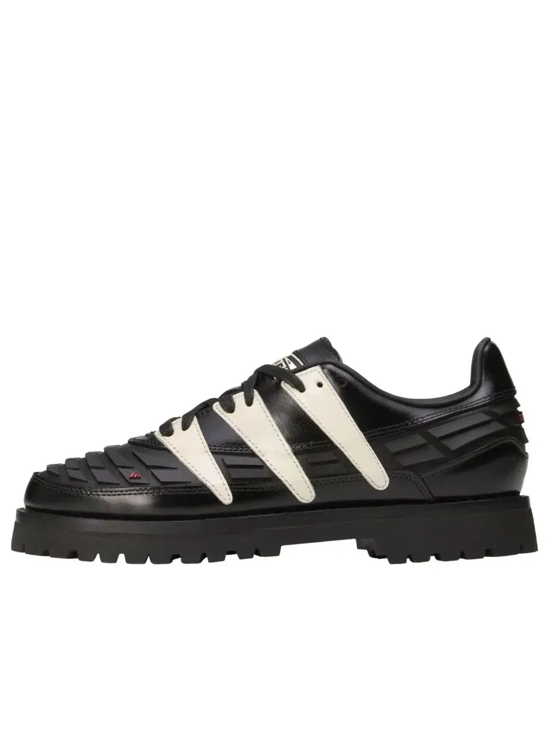 Мужские кроссовки с кожаным верхом Predator Adidas — изображение 1 из 5, черный