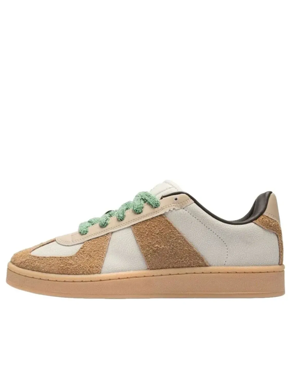 Кроссовки Adidas x Whitaker Group BW 2000s 'Do Not Duplicate Cream' KK0183 — изображение 1 из 5, коричневый