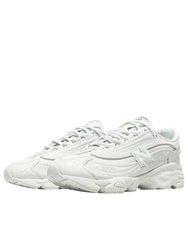 Кроссовки 1000 New Balance — изображение 2 из 4, белый
