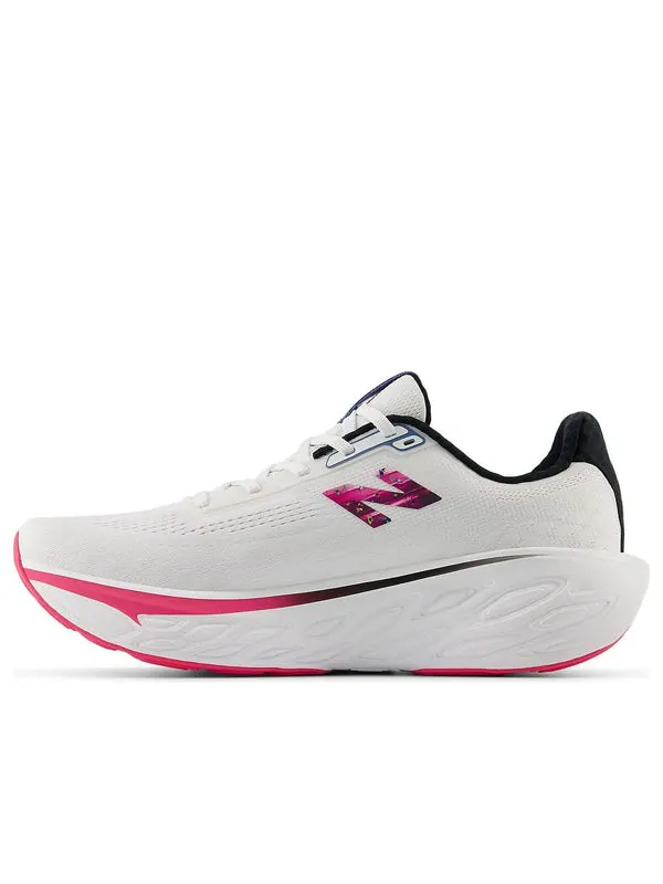 Кроссовки fresh foam x 1080v14 'tcs nyc marathon white hi-pink' New Balance — изображение 1 из 4, белый/розовый