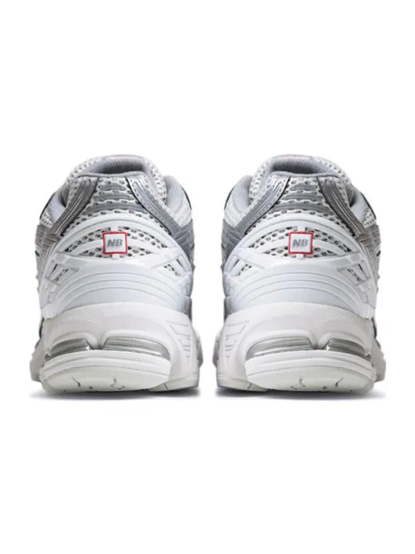 Кроссовки 1906р New Balance — изображение 4 из 4, серебристый/белый
