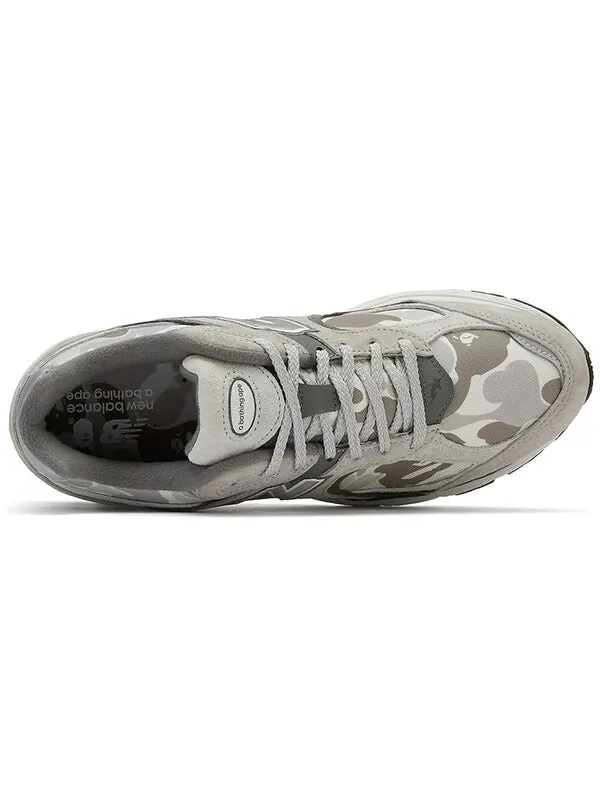 Кроссовки bape x 2002r New Balance — изображение 4 из 4, серый/серебристый