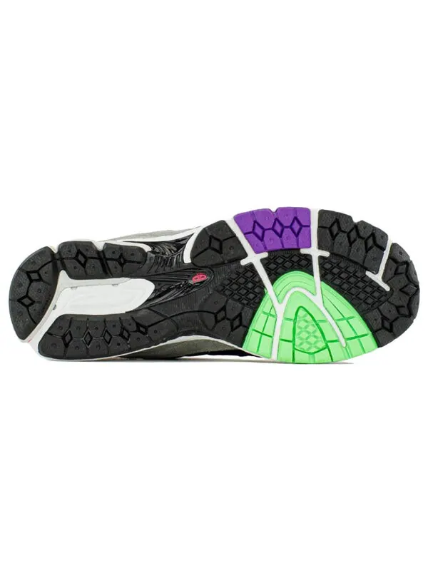 Кроссовки dtlr x 2002r New Balance — изображение 4 из 4, черный/серый/фиолетовый